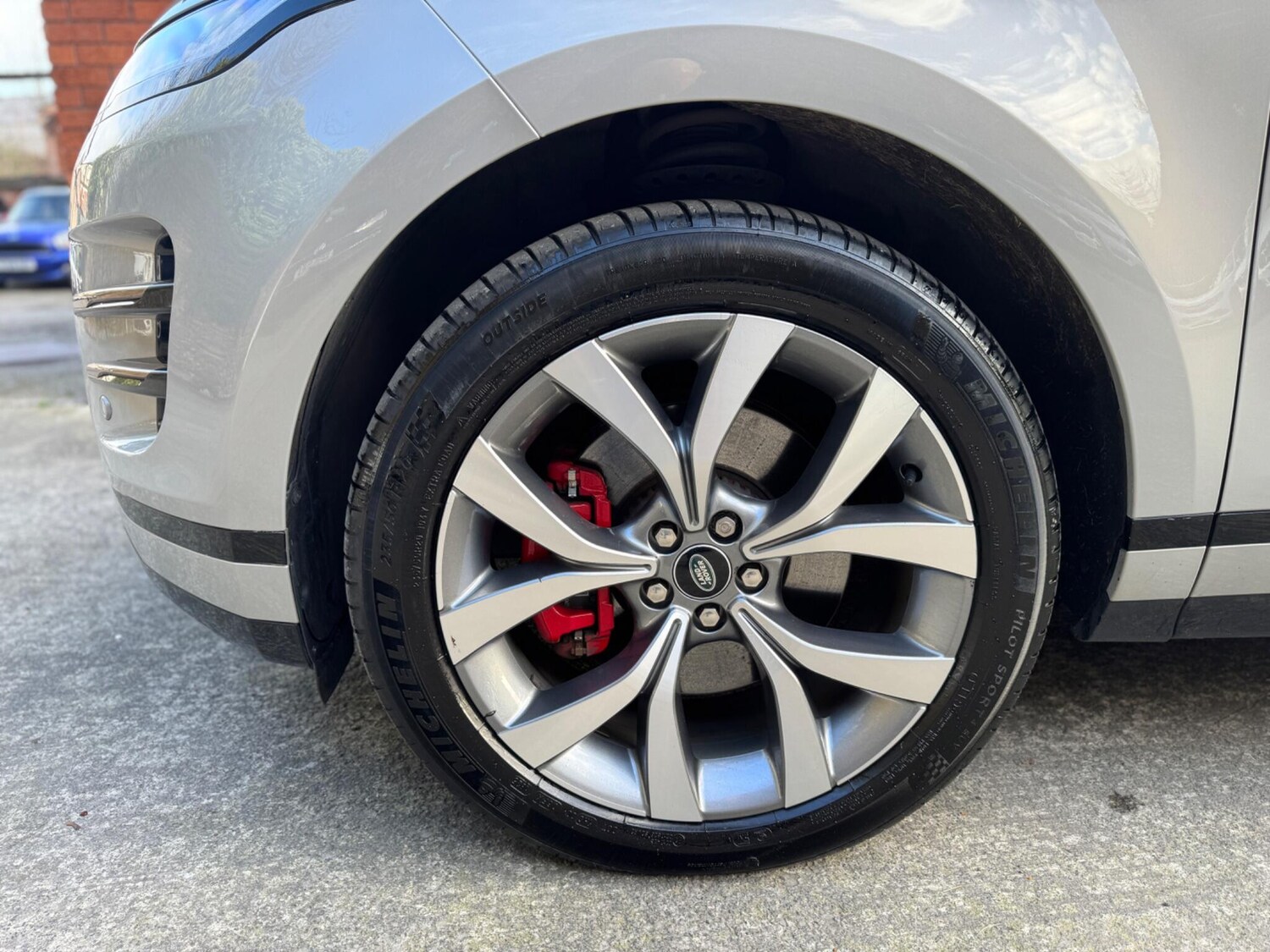 Used Land Rover Range Rover Evoque 2023 for sale - 77853035: Photo 11