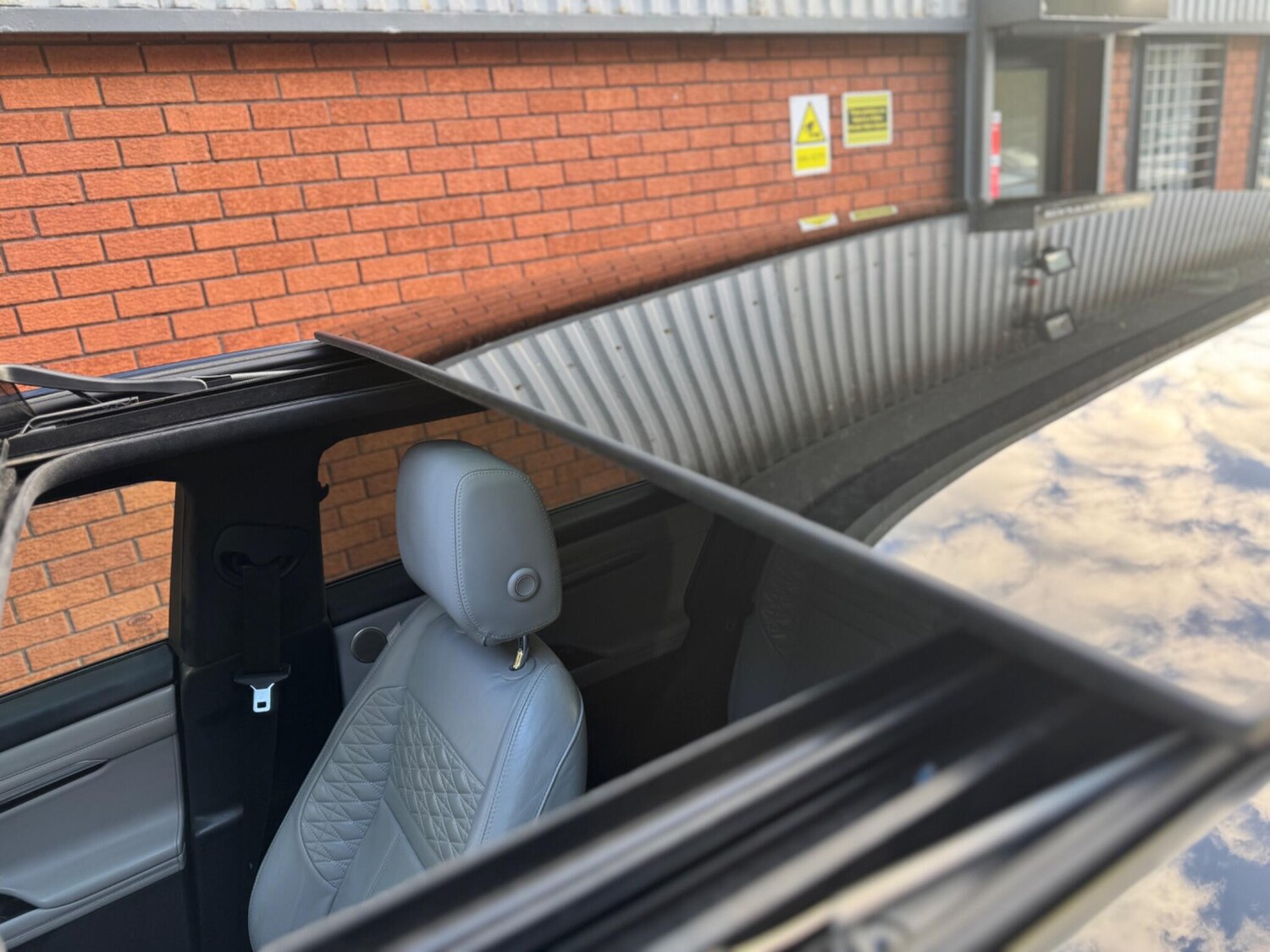 Used Land Rover Range Rover Evoque 2023 for sale - 77853035: Photo 15