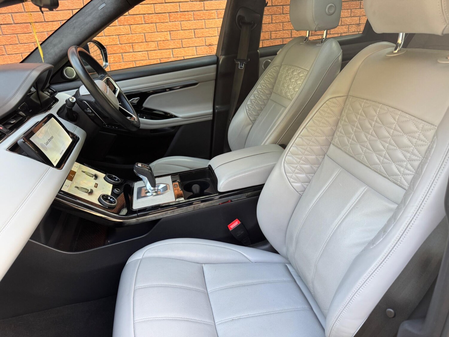 Used Land Rover Range Rover Evoque 2023 for sale - 77853035: Photo 21