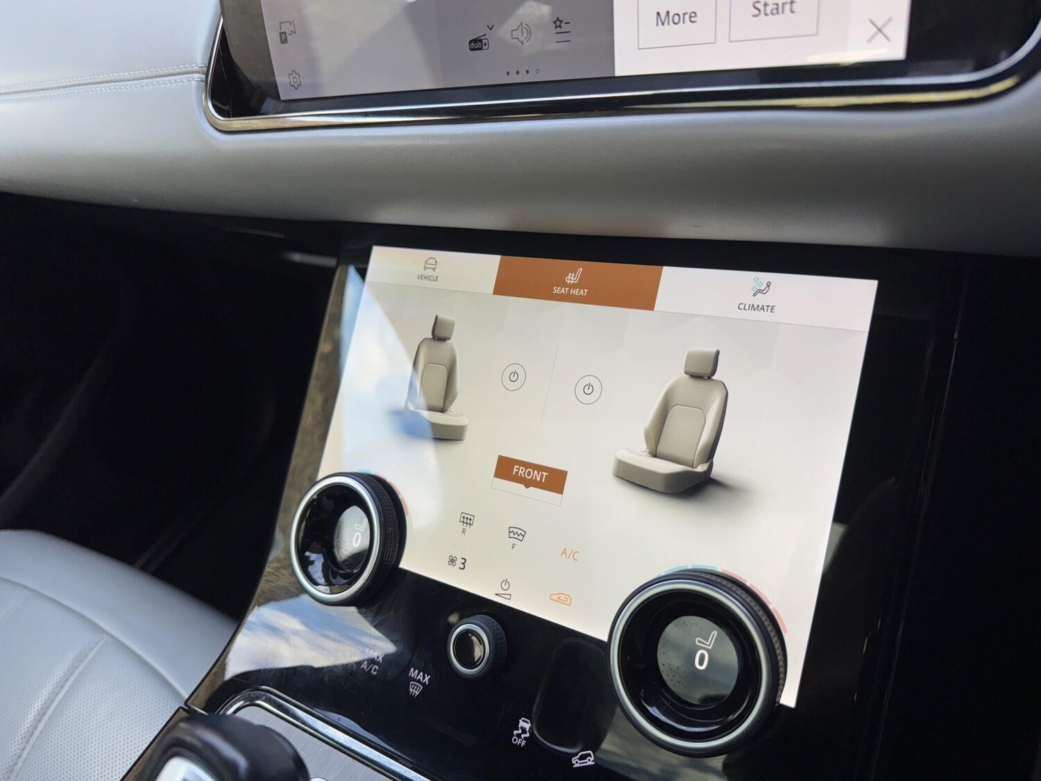 Used Land Rover Range Rover Evoque 2023 for sale - 77853035: Photo 32