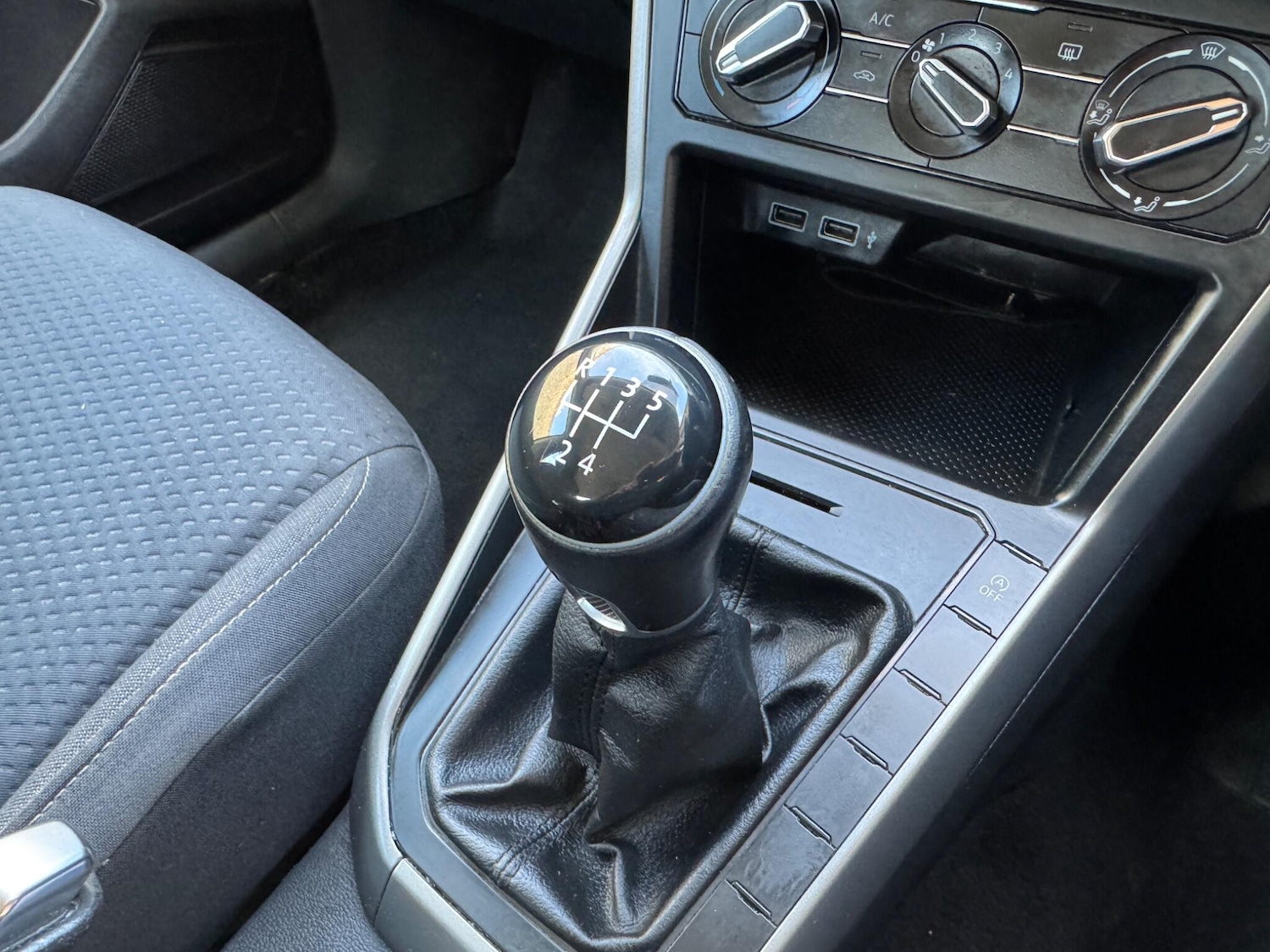 Used Volkswagen Polo 2018 for sale - 78100801: Photo 18