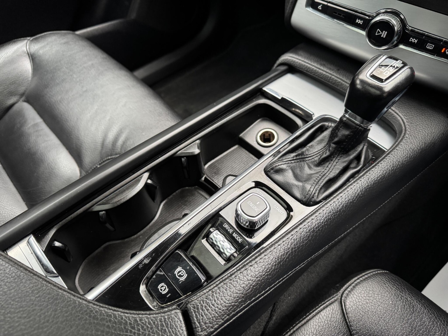 Used Volvo XC90 2017 for sale - 77305730: Photo 21