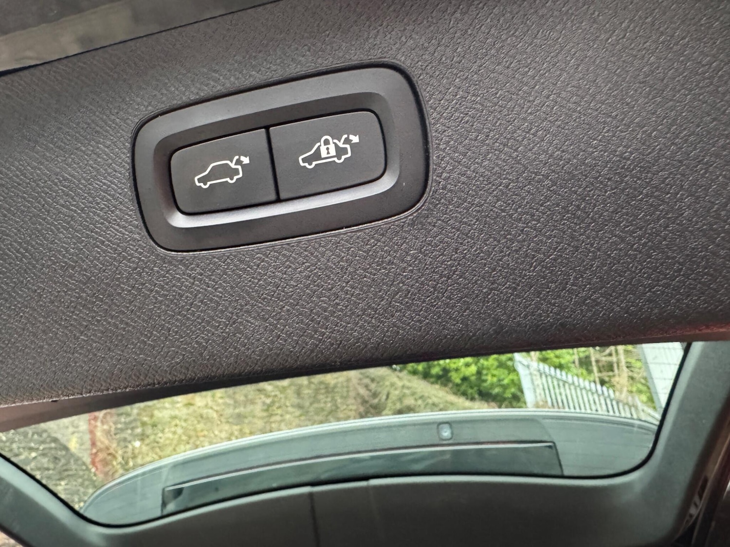 Used Volvo XC90 2017 for sale - 77305730: Photo 29