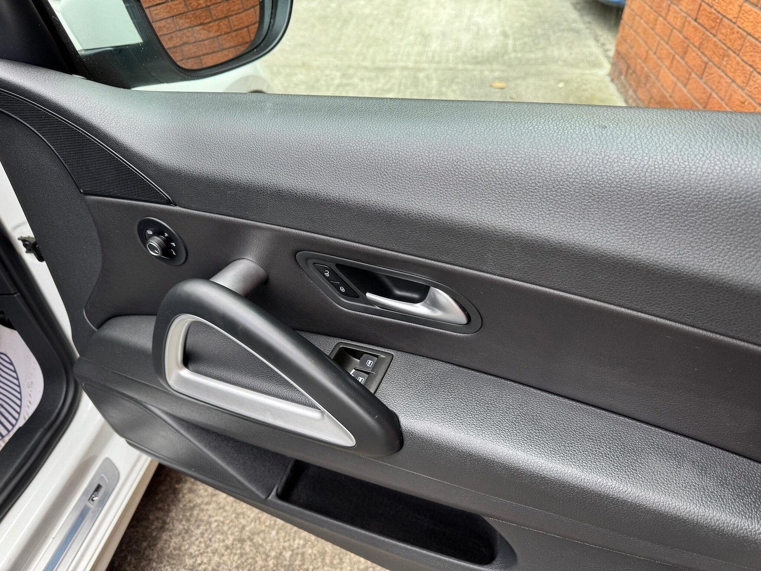 Used Volkswagen Scirocco 2015 for sale - 76988037: Photo 16