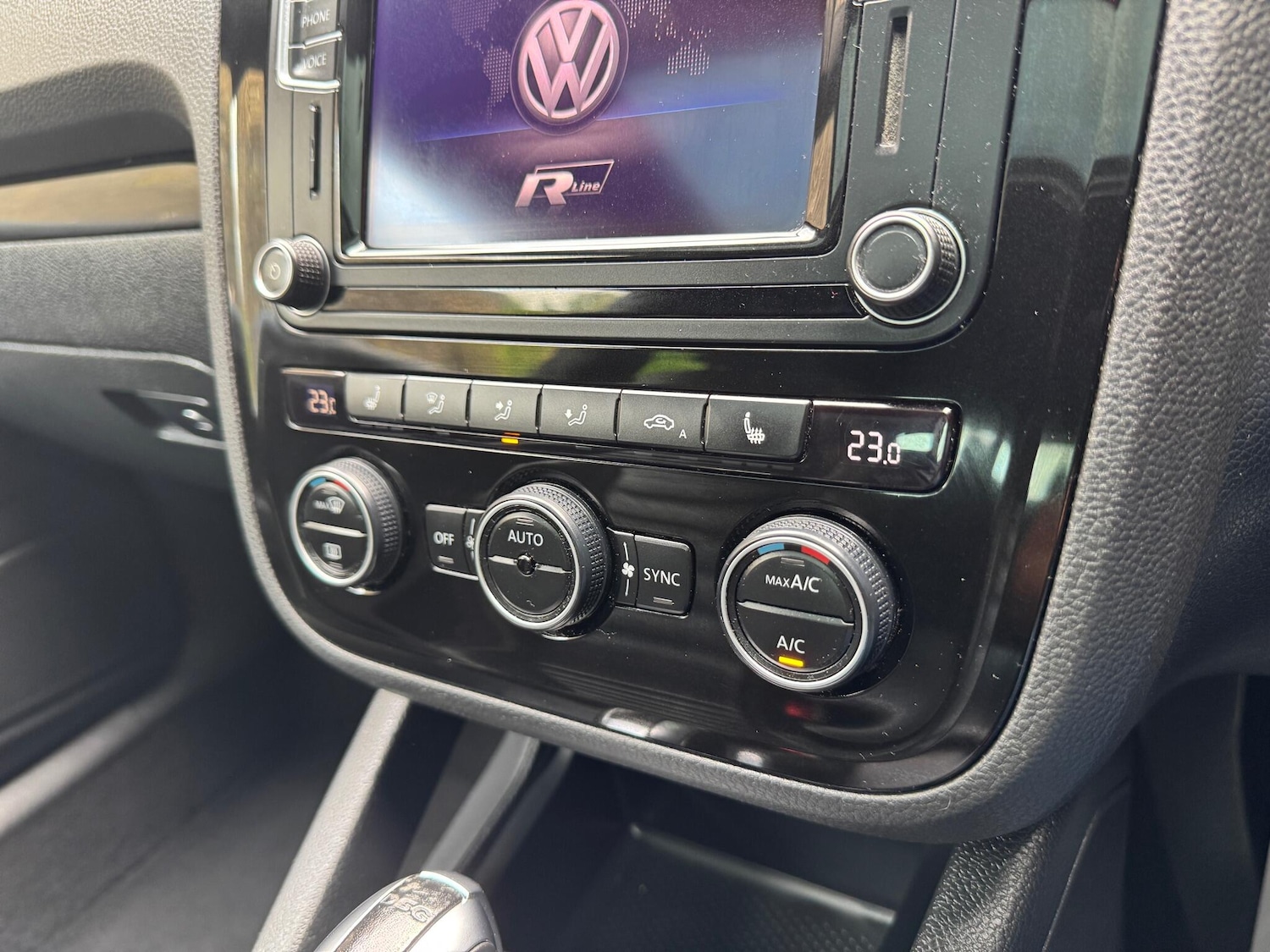 Used Volkswagen Scirocco 2015 for sale - 76988037: Photo 27