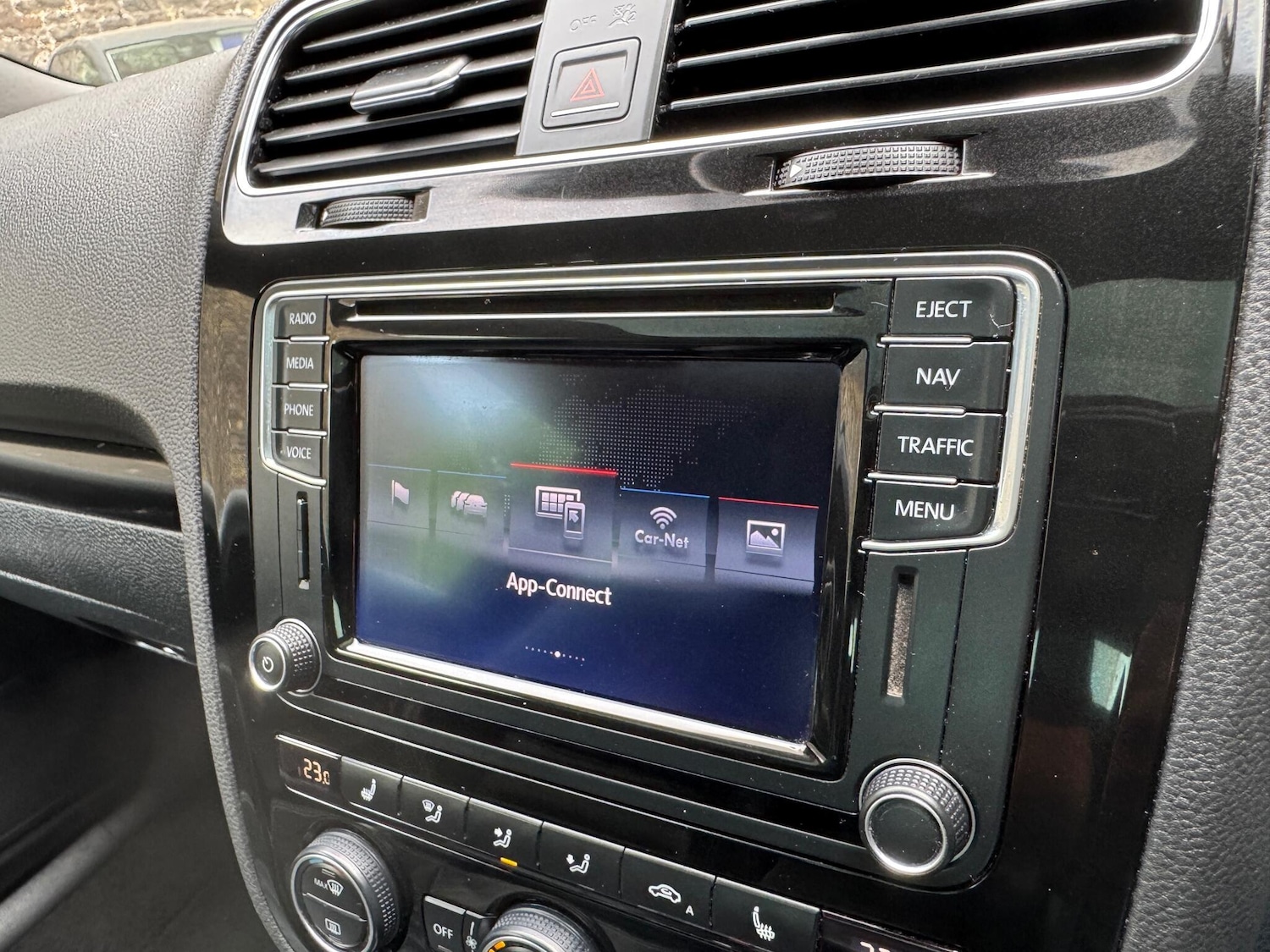 Used Volkswagen Scirocco 2015 for sale - 76988037: Photo 31