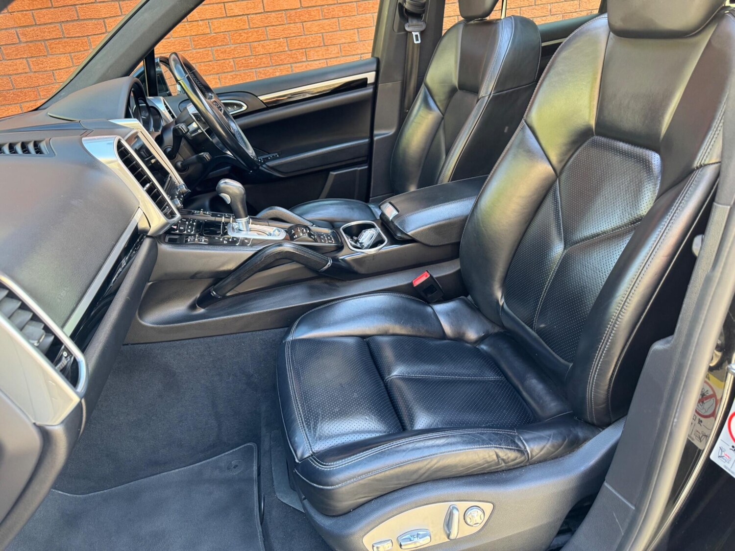 Used Porsche Cayenne for sale - 77925071: Photo 16