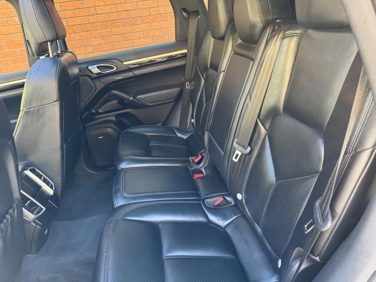 Used Porsche Cayenne for sale - 77925071: Photo 18