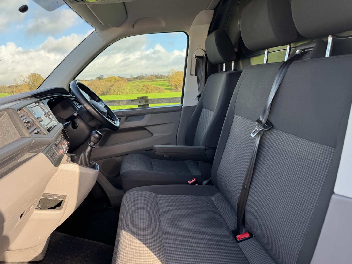 Used Volkswagen Transporter 2024 for sale - 76990585: Photo 13