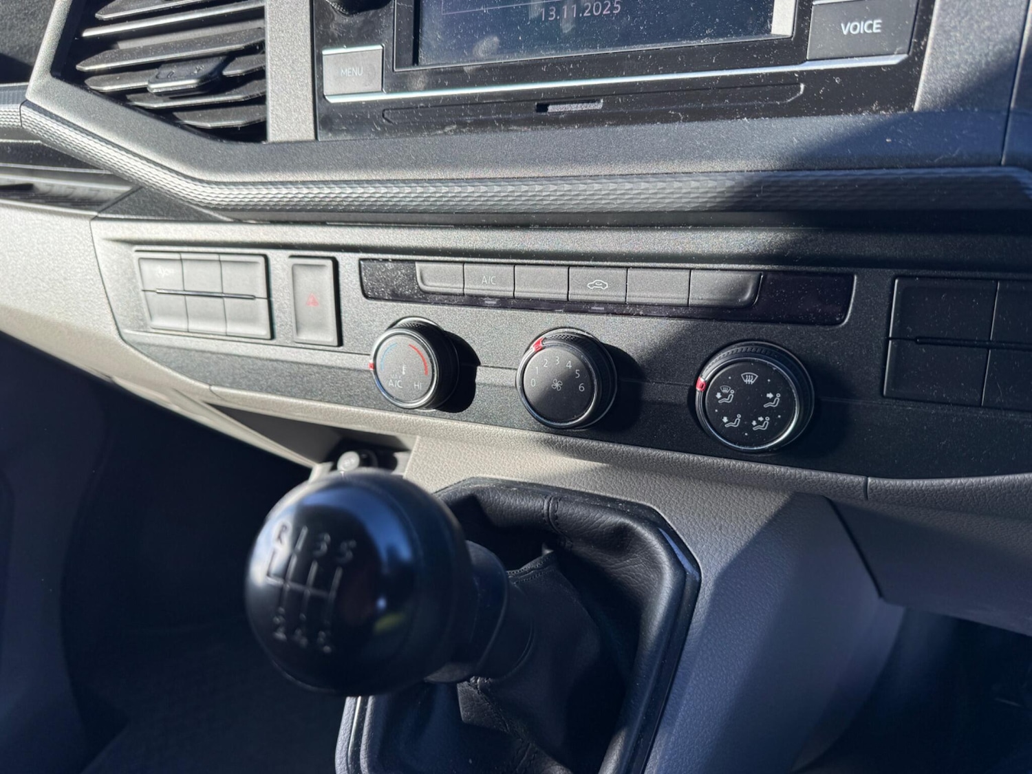 Used Volkswagen Transporter 2024 for sale - 76990585: Photo 16