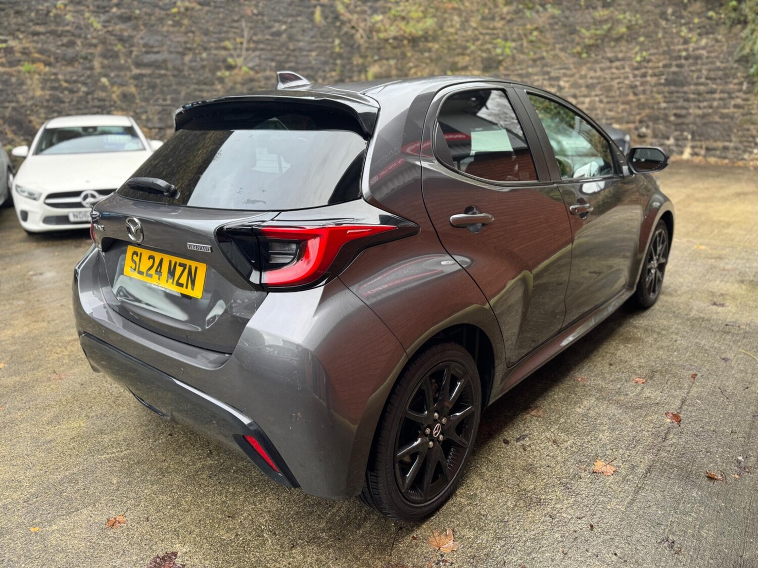 Used Mazda Mazda2 HYBRID for sale - 76994038: Photo 10