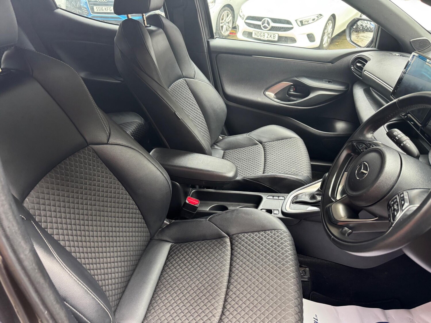 Used Mazda Mazda2 HYBRID for sale - 76994038: Photo 11