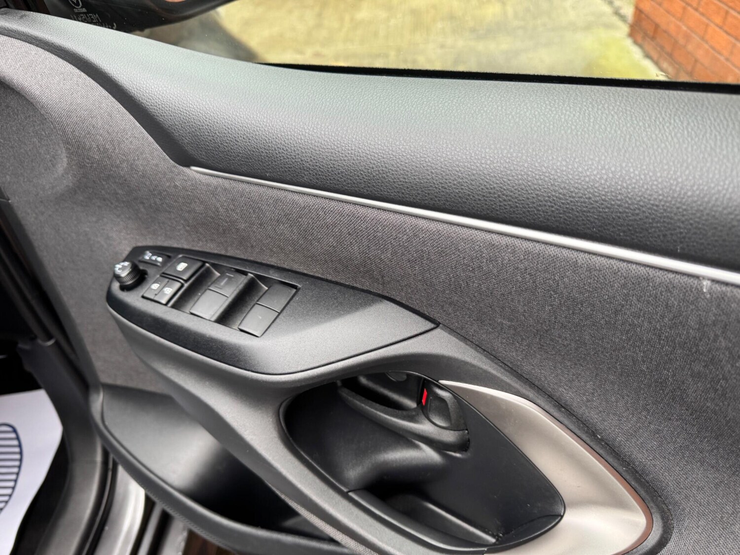 Used Mazda Mazda2 HYBRID for sale - 76994038: Photo 13