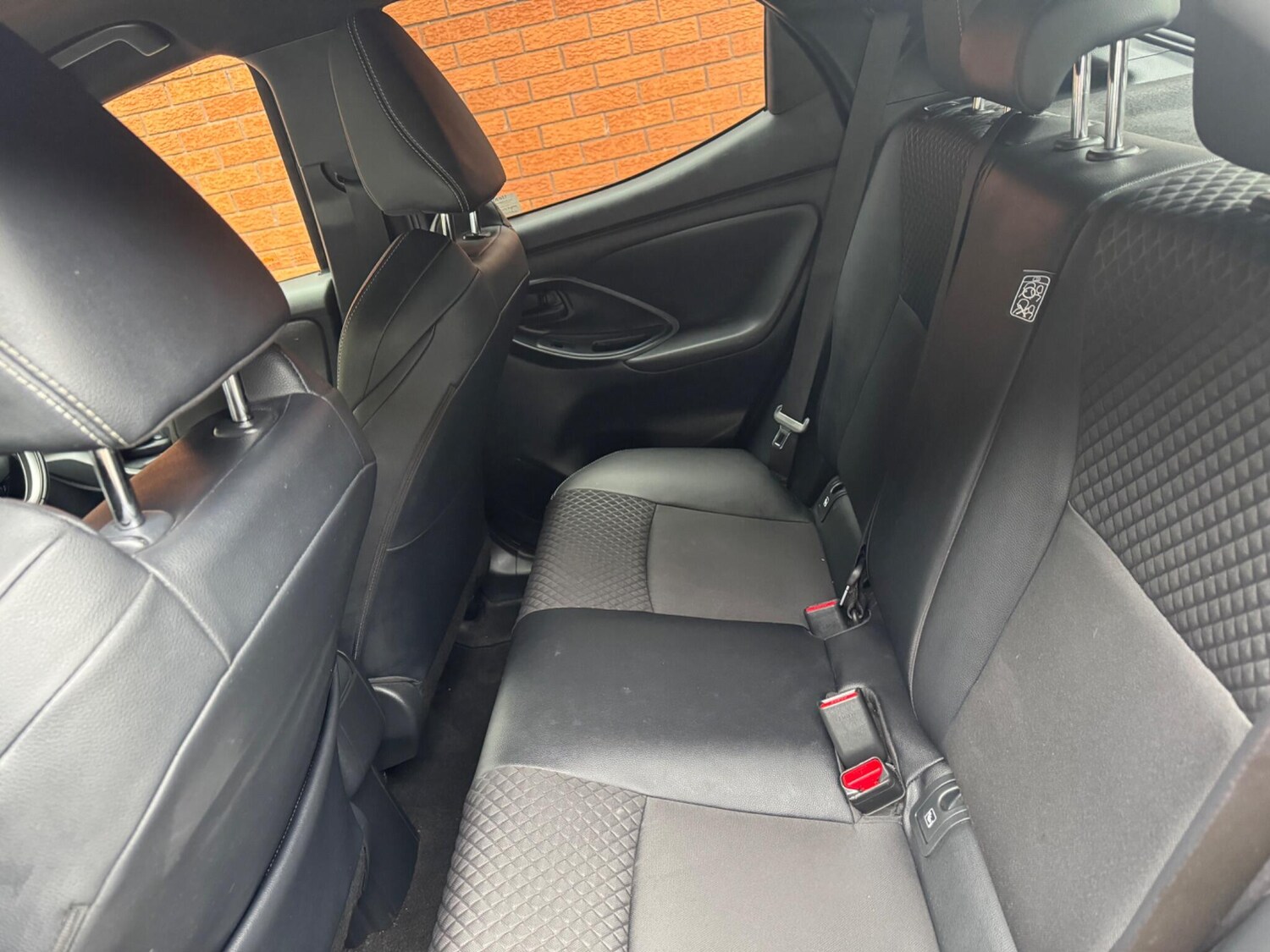 Used Mazda Mazda2 HYBRID for sale - 76994038: Photo 15