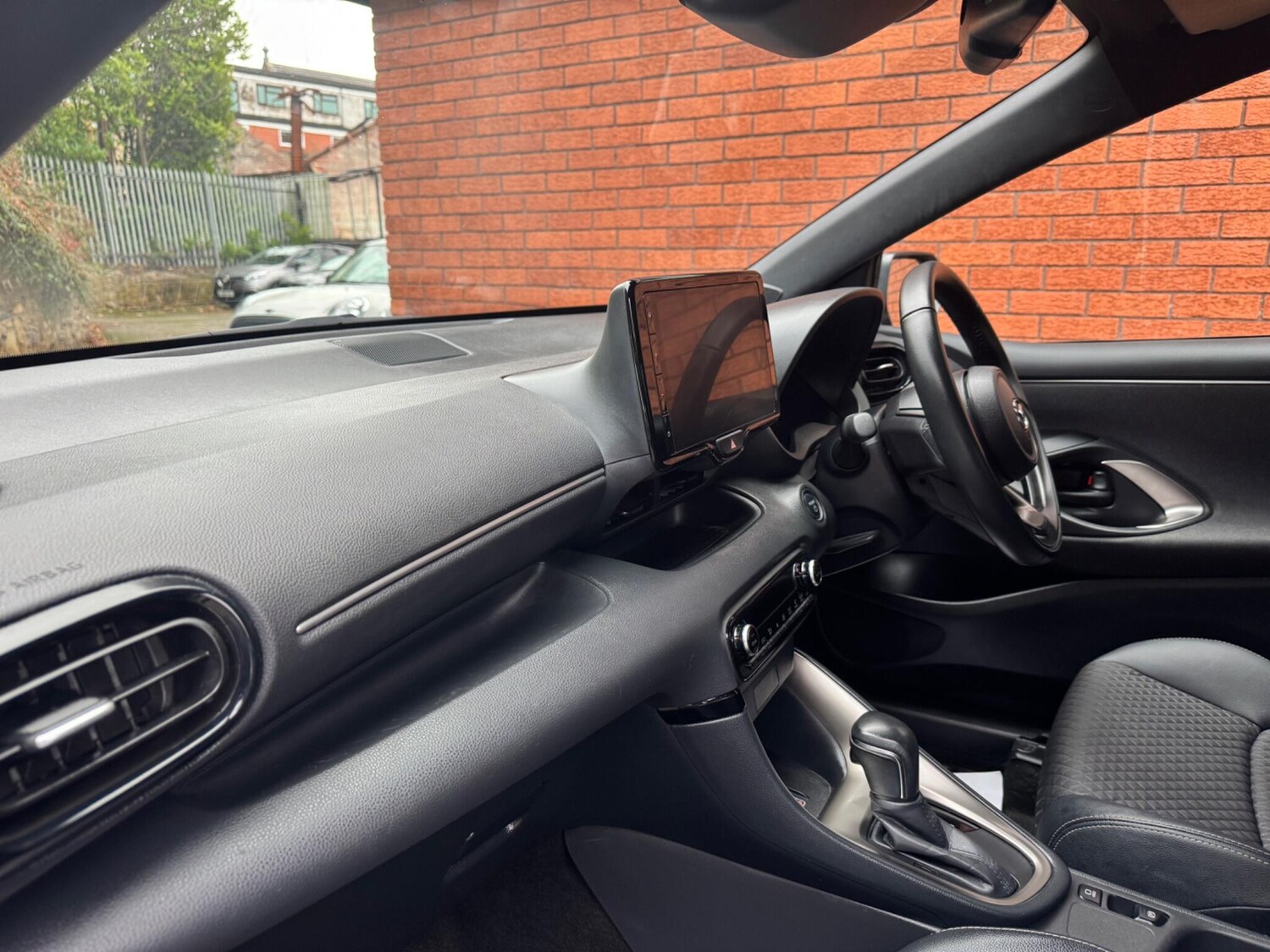 Used Mazda Mazda2 HYBRID for sale - 76994038: Photo 18