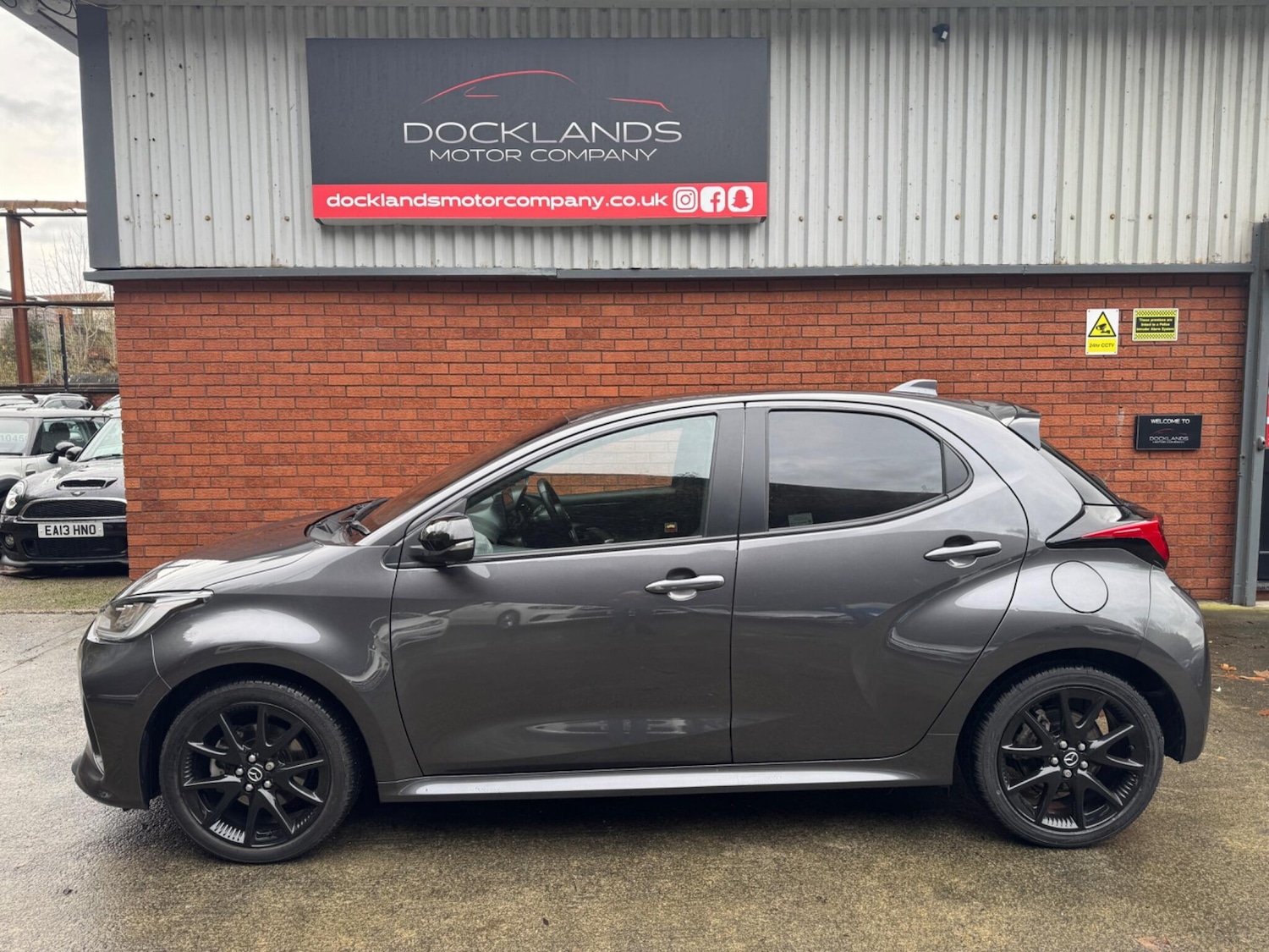 Used Mazda Mazda2 HYBRID for sale - 76994038: Photo 5