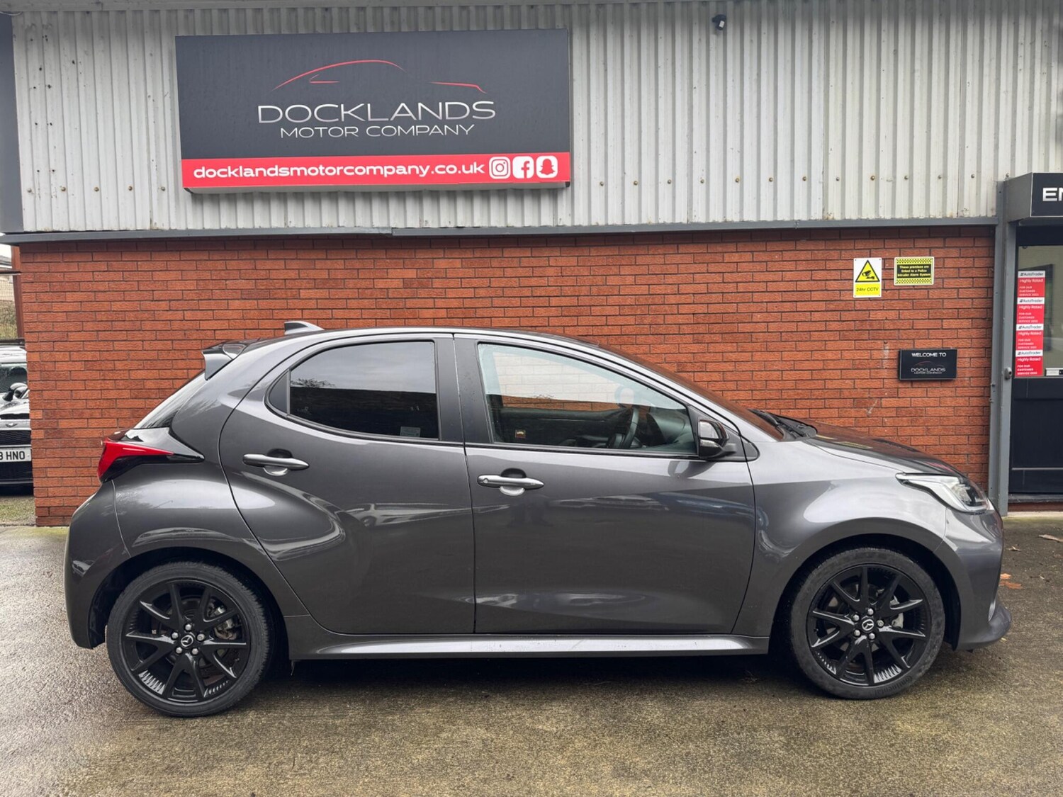 Used Mazda Mazda2 HYBRID for sale - 76994038: Photo 6