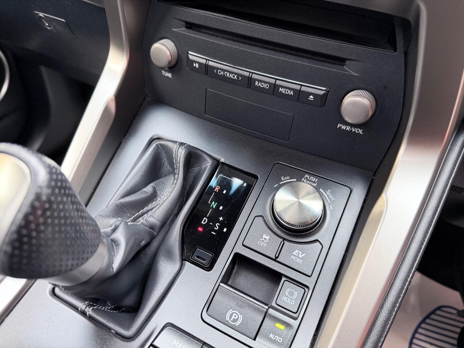 Used Lexus NX 2019 for sale - 77016304: Photo 33