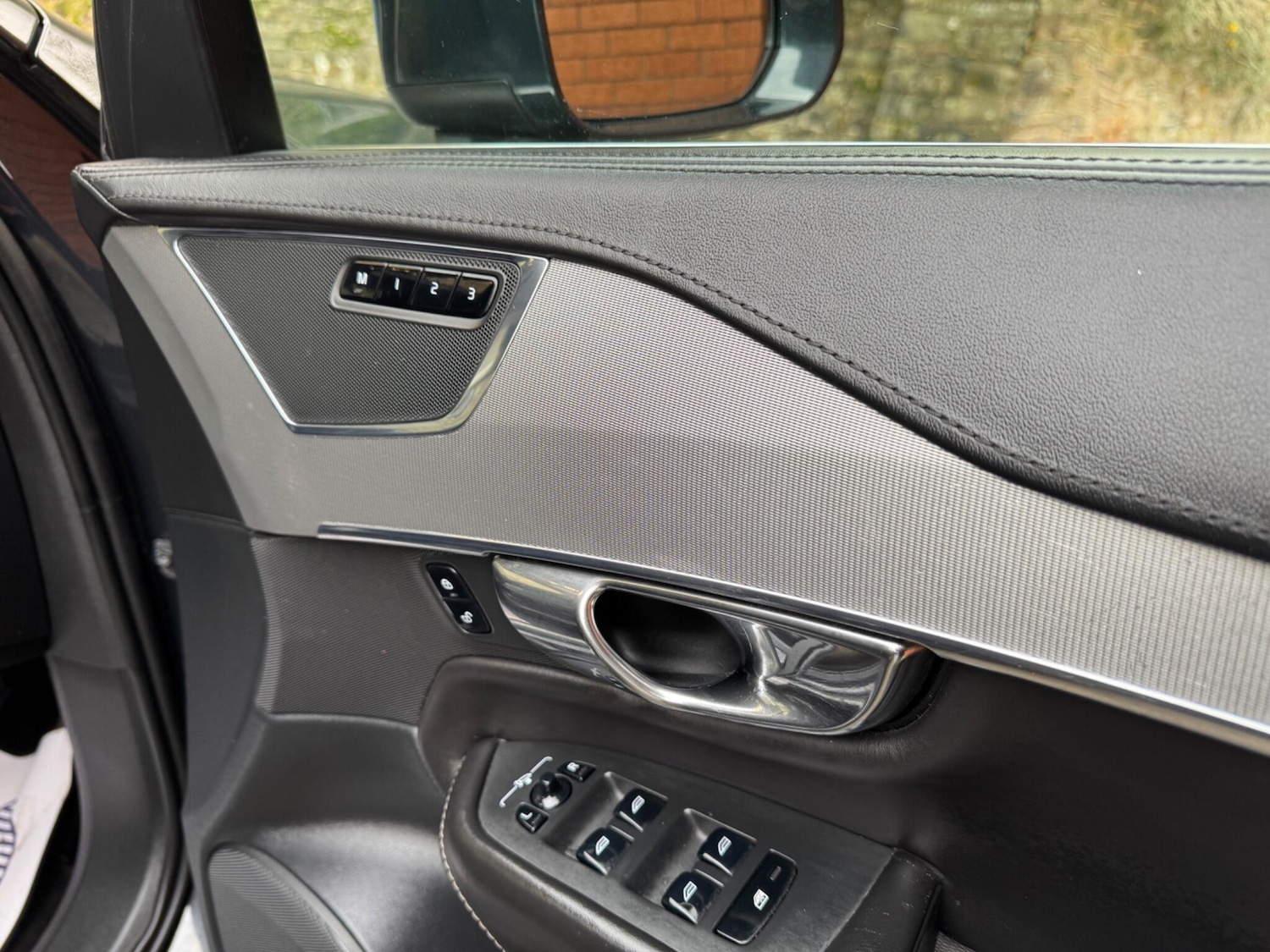 Used Volvo XC90 2015 for sale - 77305948: Photo 15