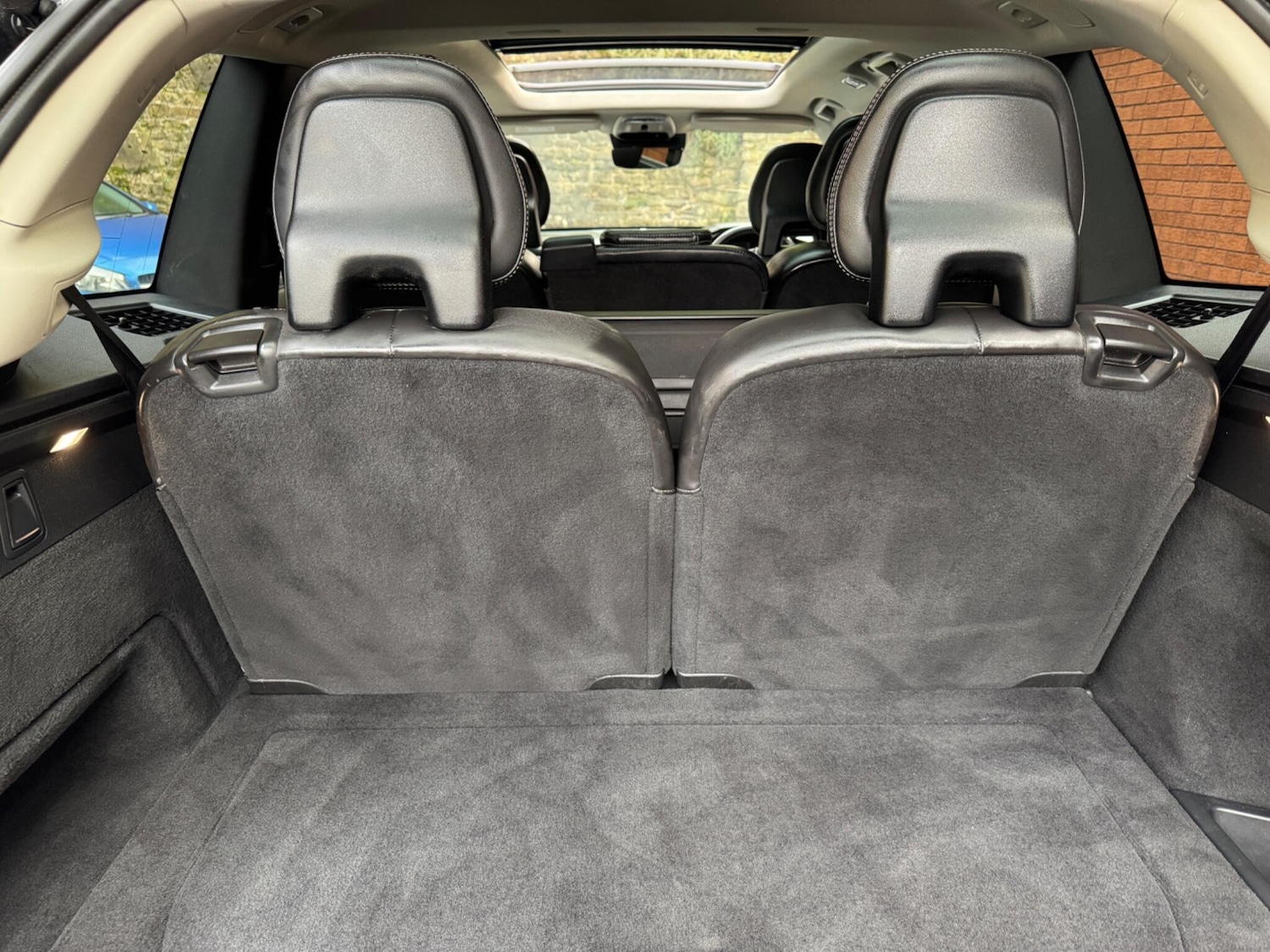 Used Volvo XC90 2015 for sale - 77305948: Photo 34