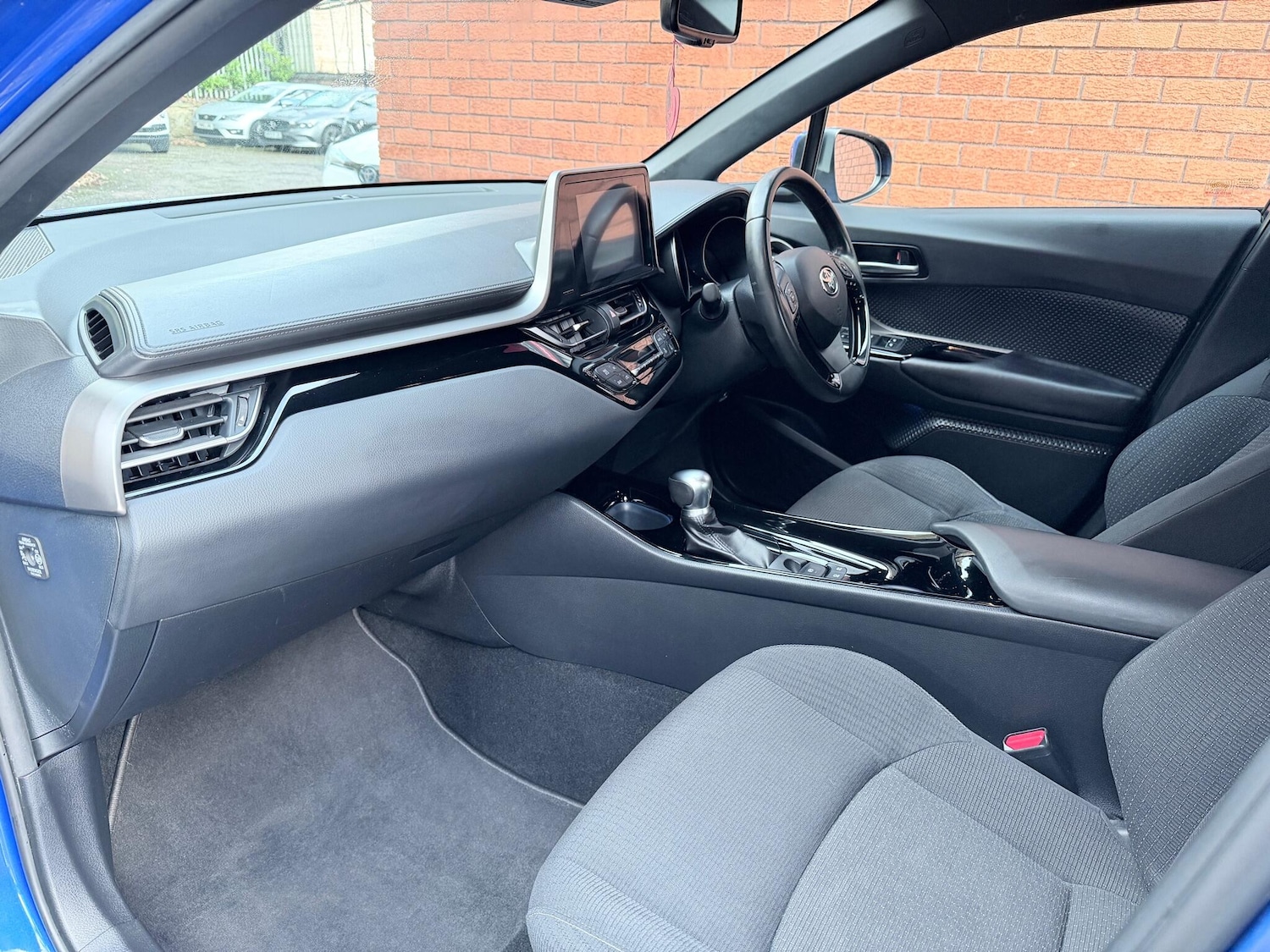 Used Toyota C-HR for sale - 76991810: Photo 16