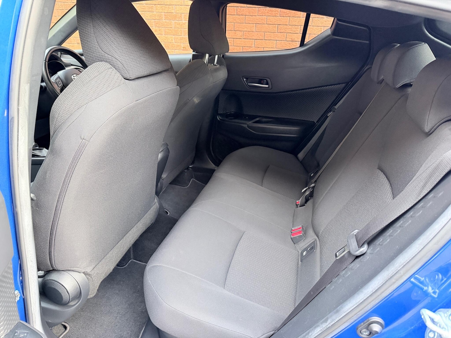 Used Toyota C-HR for sale - 76991810: Photo 18