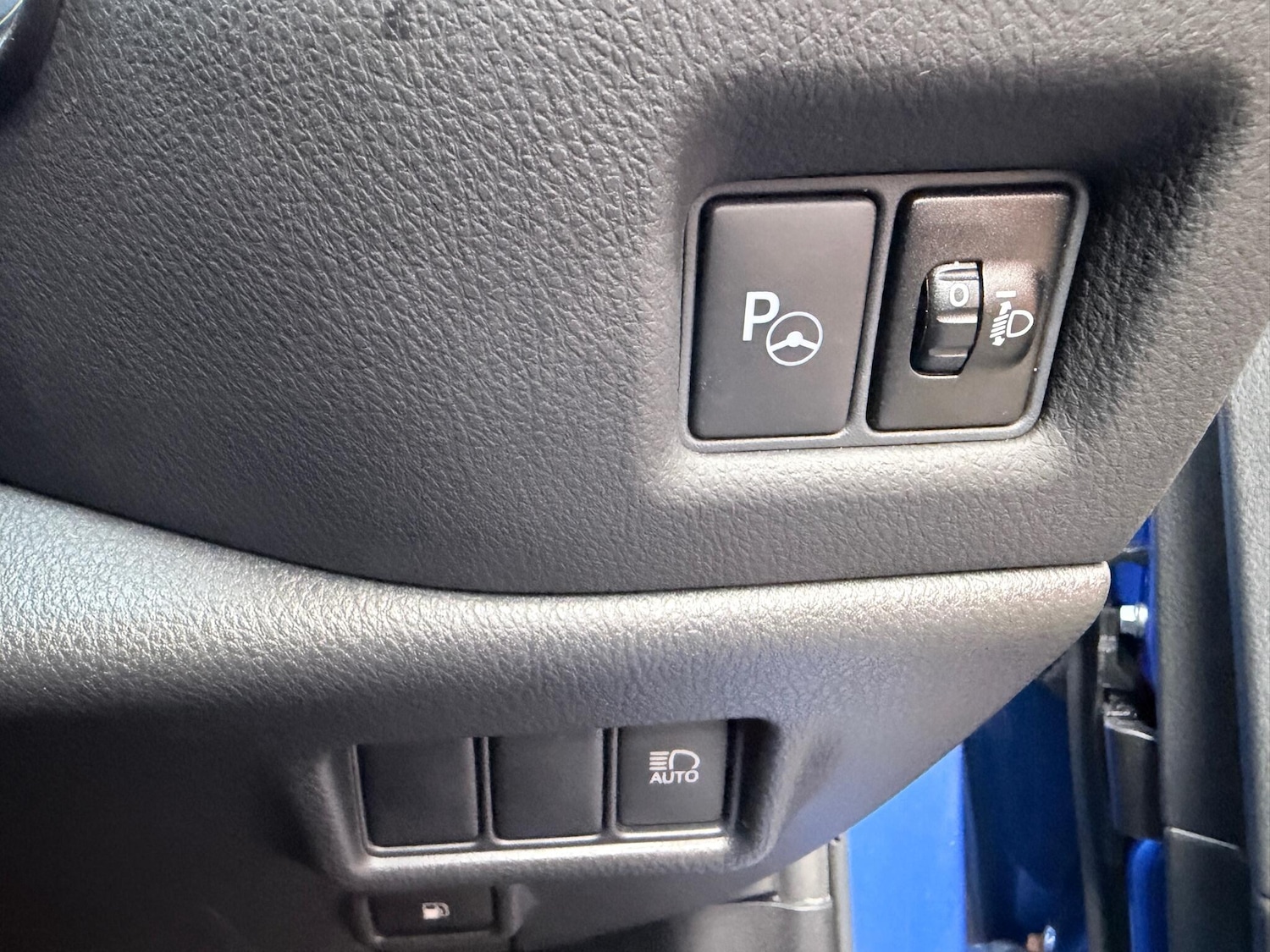 Used Toyota C-HR for sale - 76991810: Photo 20