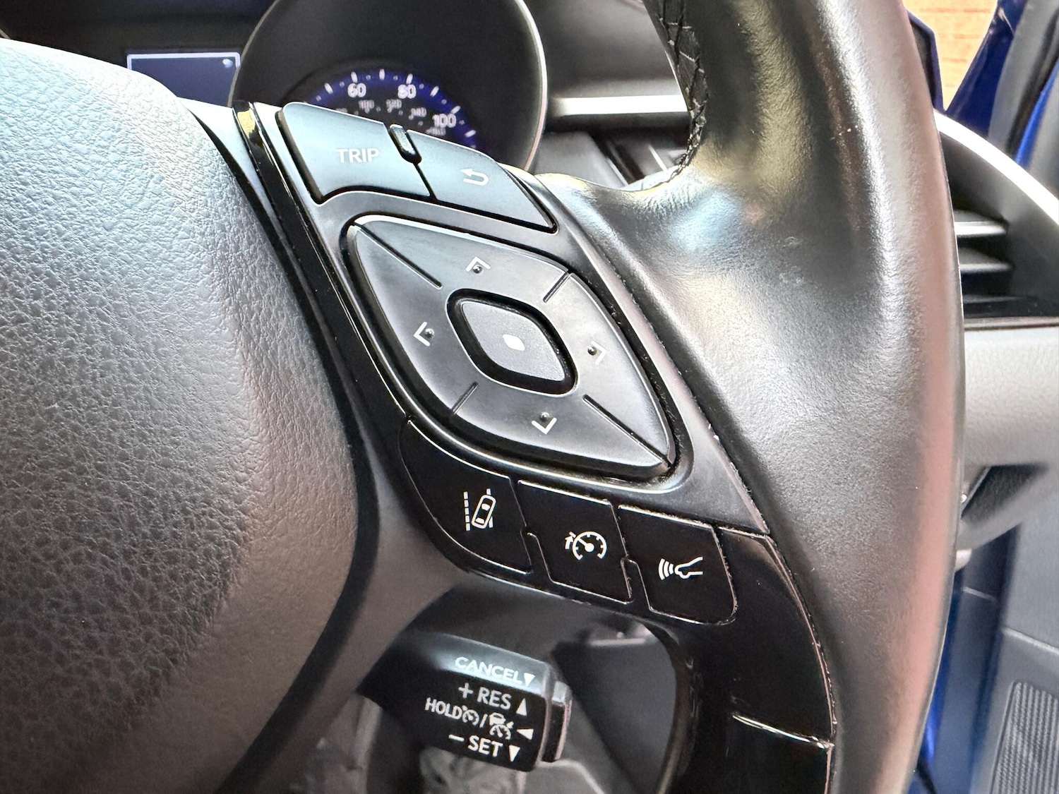 Used Toyota C-HR for sale - 76991810: Photo 21