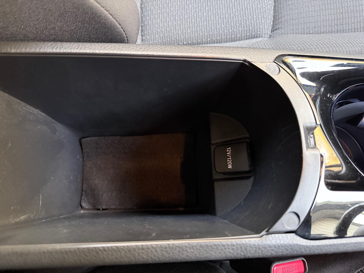 Used Toyota C-HR for sale - 76991810: Photo 24