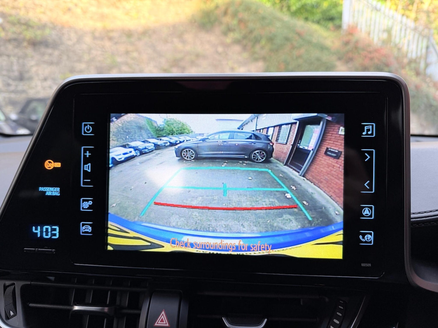 Used Toyota C-HR for sale - 76991810: Photo 27