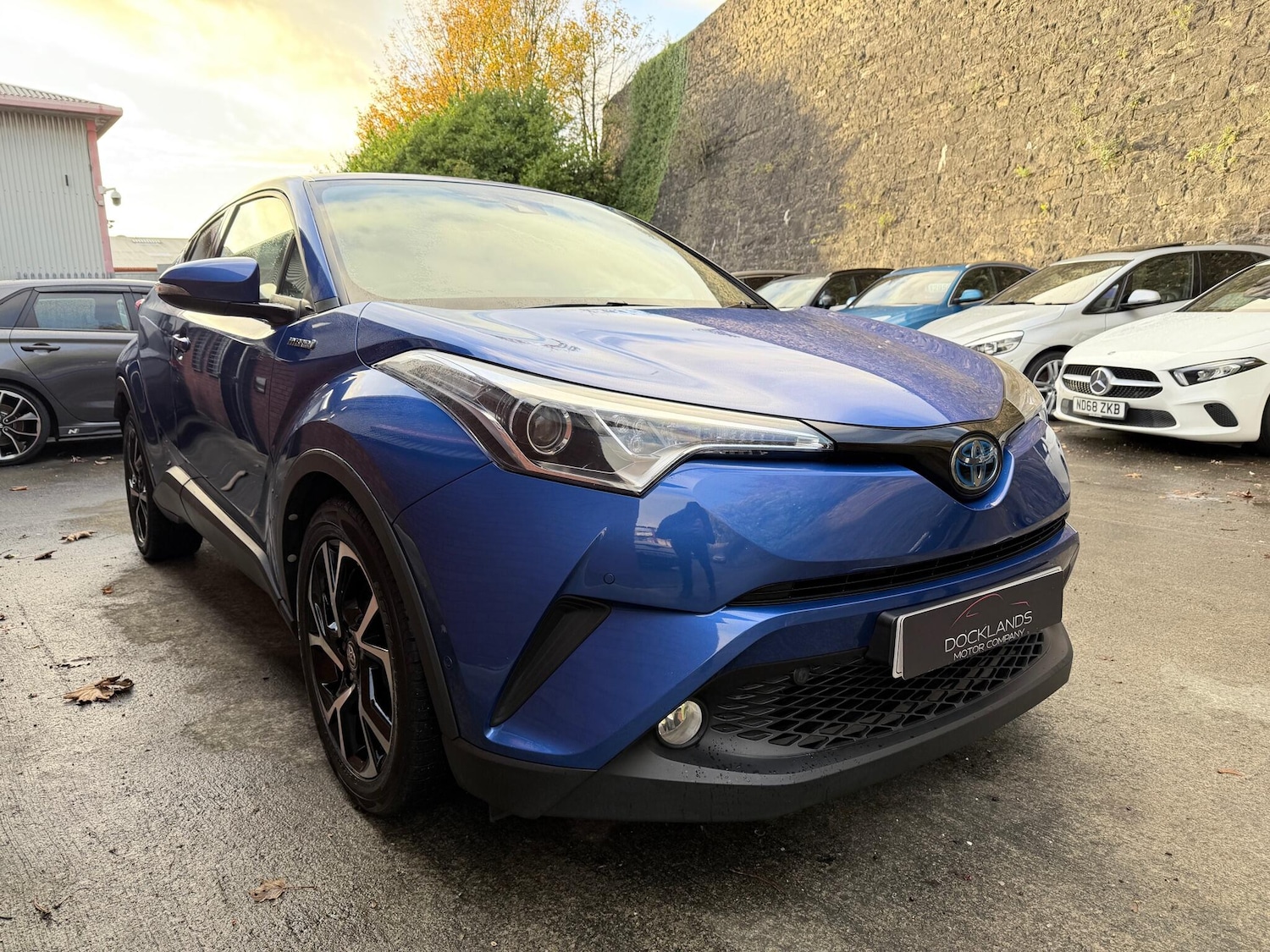 Used Toyota C-HR for sale - 76991810: Photo 4