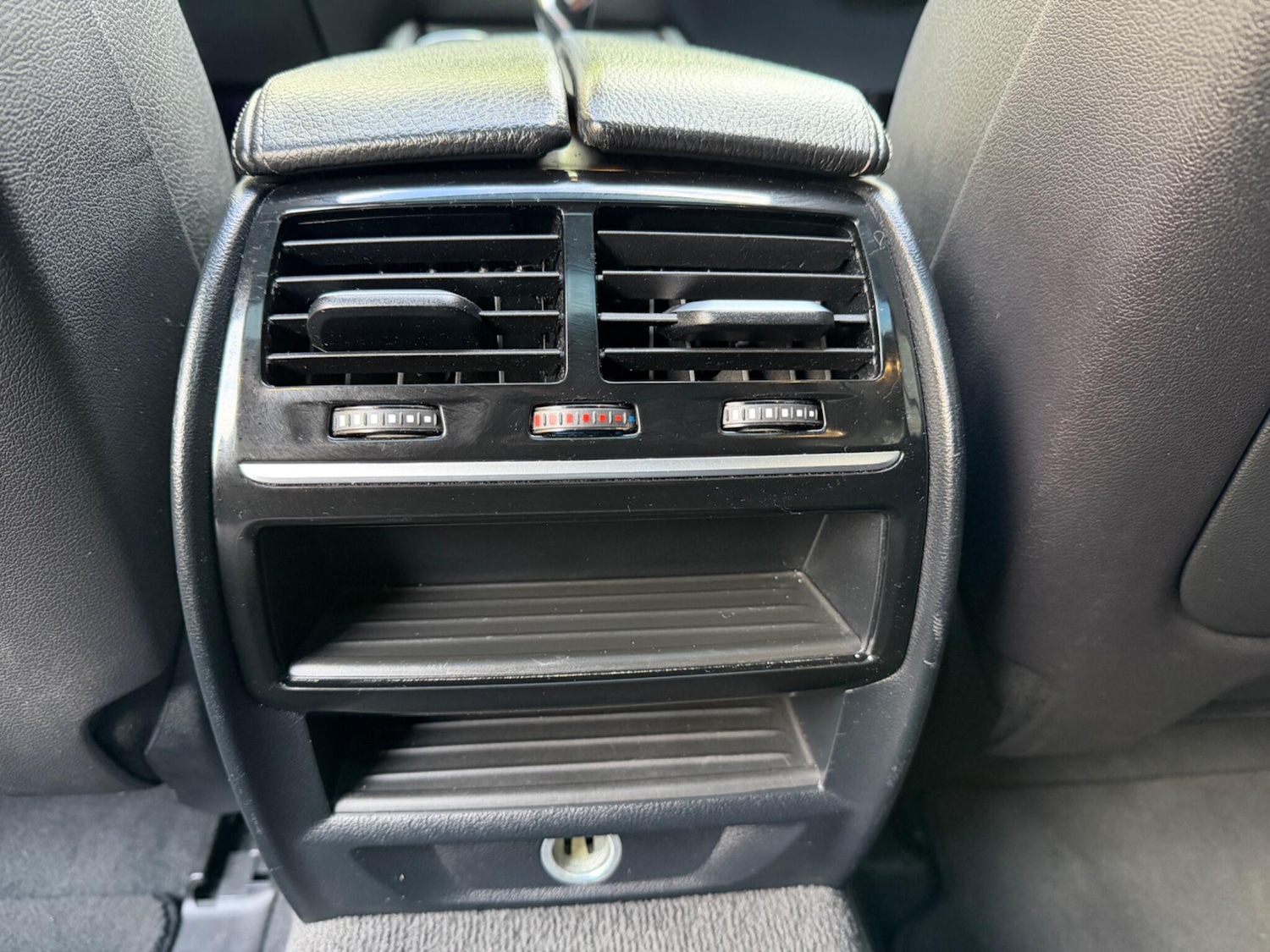 Used BMW 5 Series 2017 for sale - 77468365: Photo 45