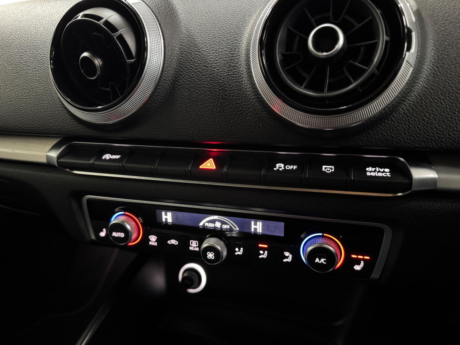 Used Audi A3 2017 for sale - 76989407: Photo 31