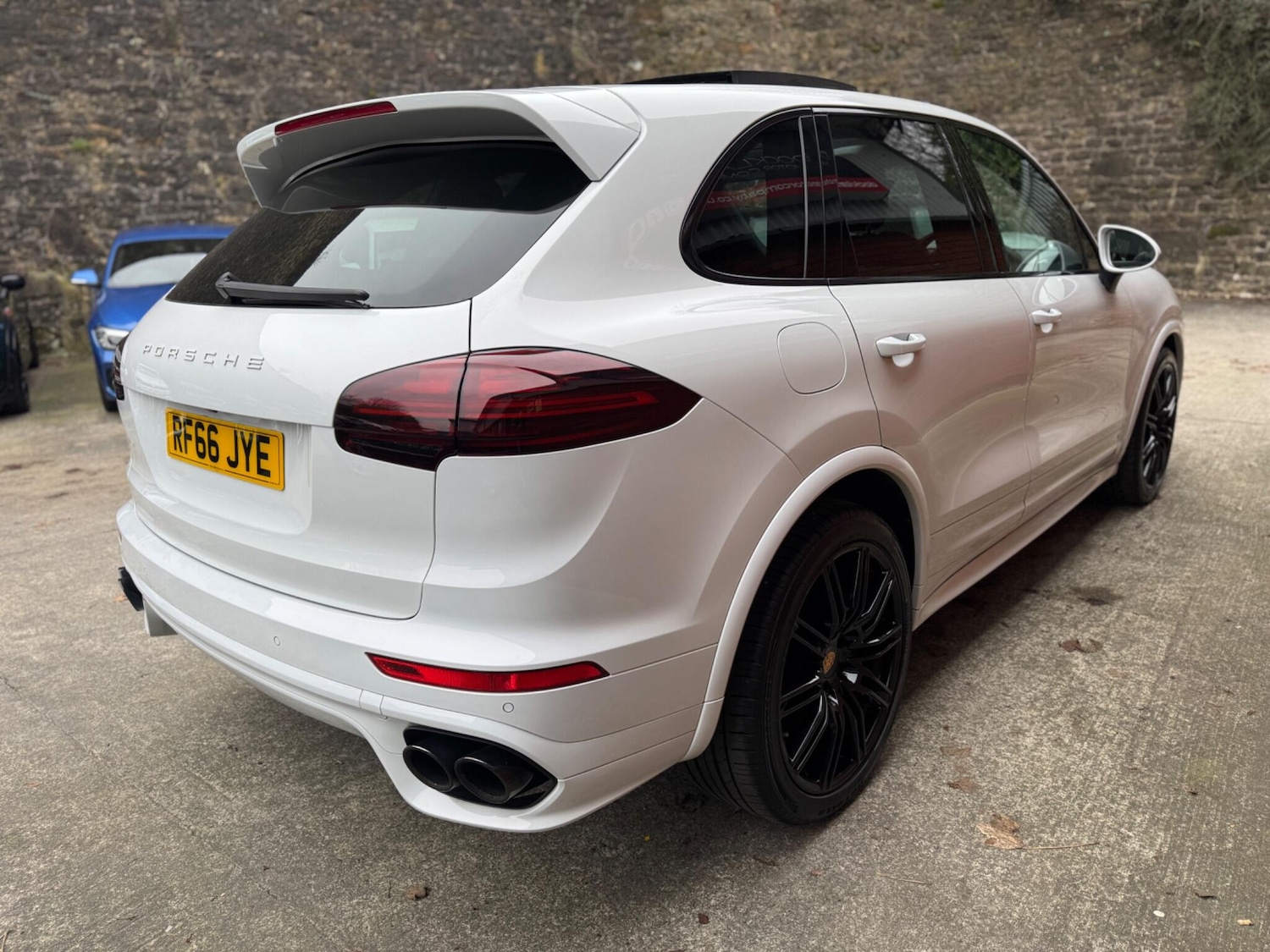 Used Porsche Cayenne 2016 for sale - 77330967: Photo 10