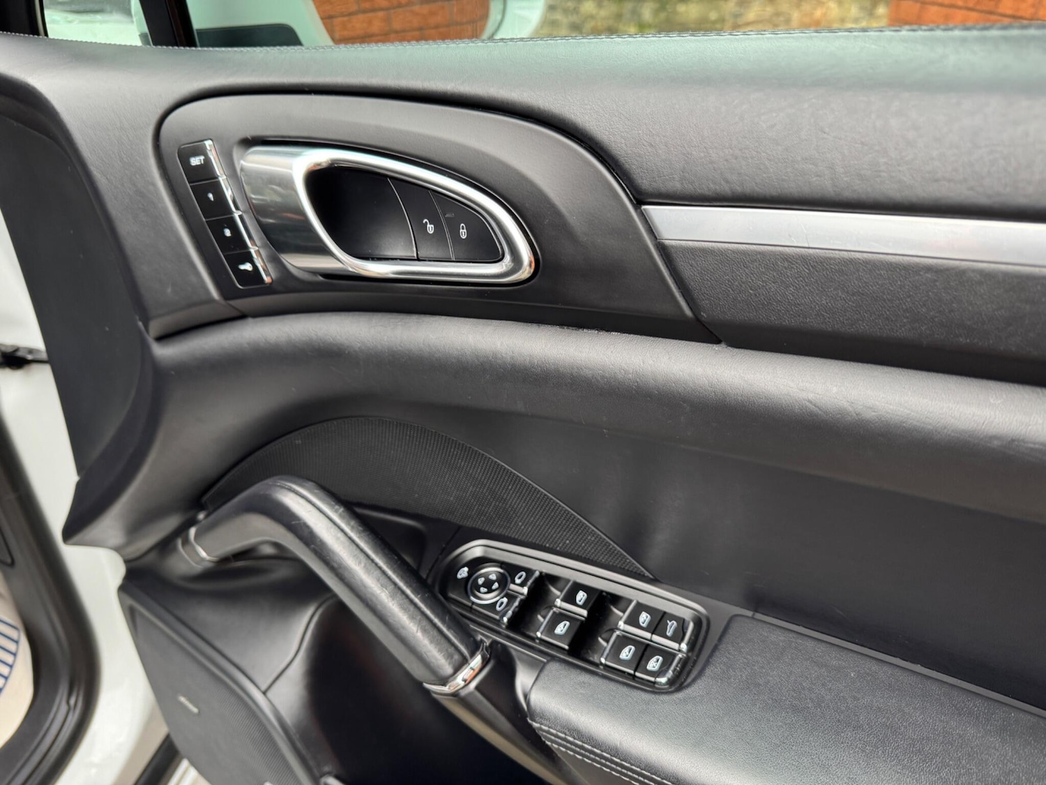 Used Porsche Cayenne 2016 for sale - 77330967: Photo 17