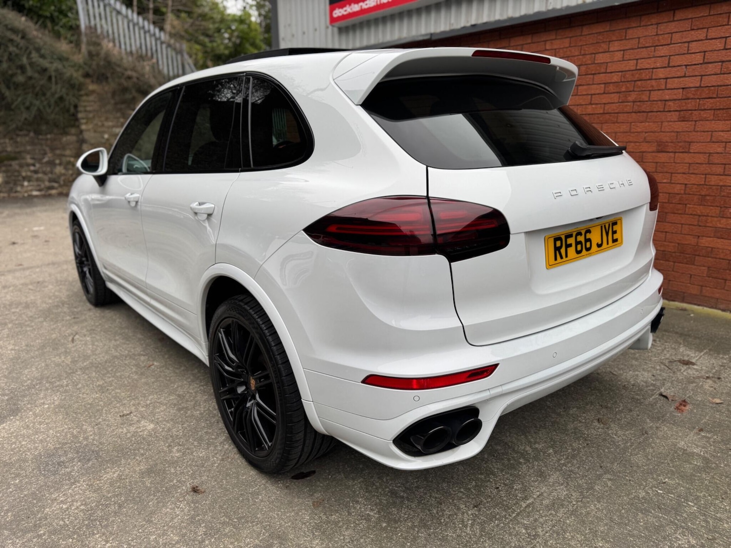 Used Porsche Cayenne 2016 for sale - 77330967: Photo 8