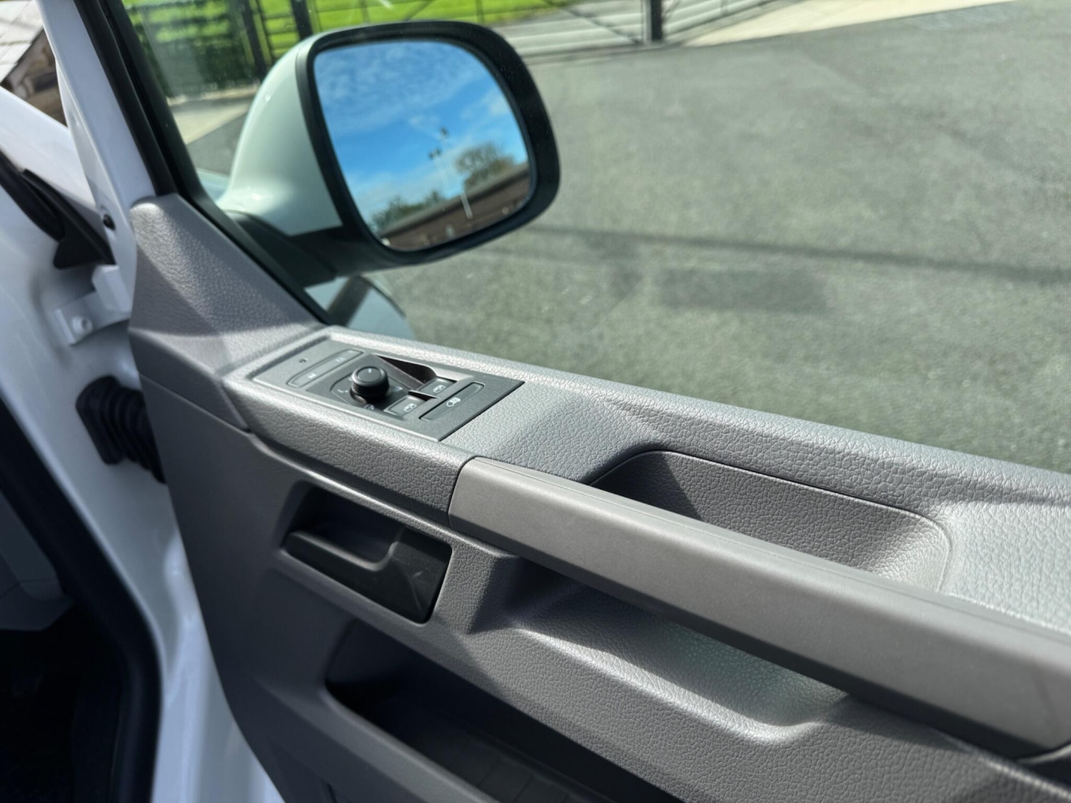 Used Volkswagen Transporter 2024 for sale - 77097534: Photo 14