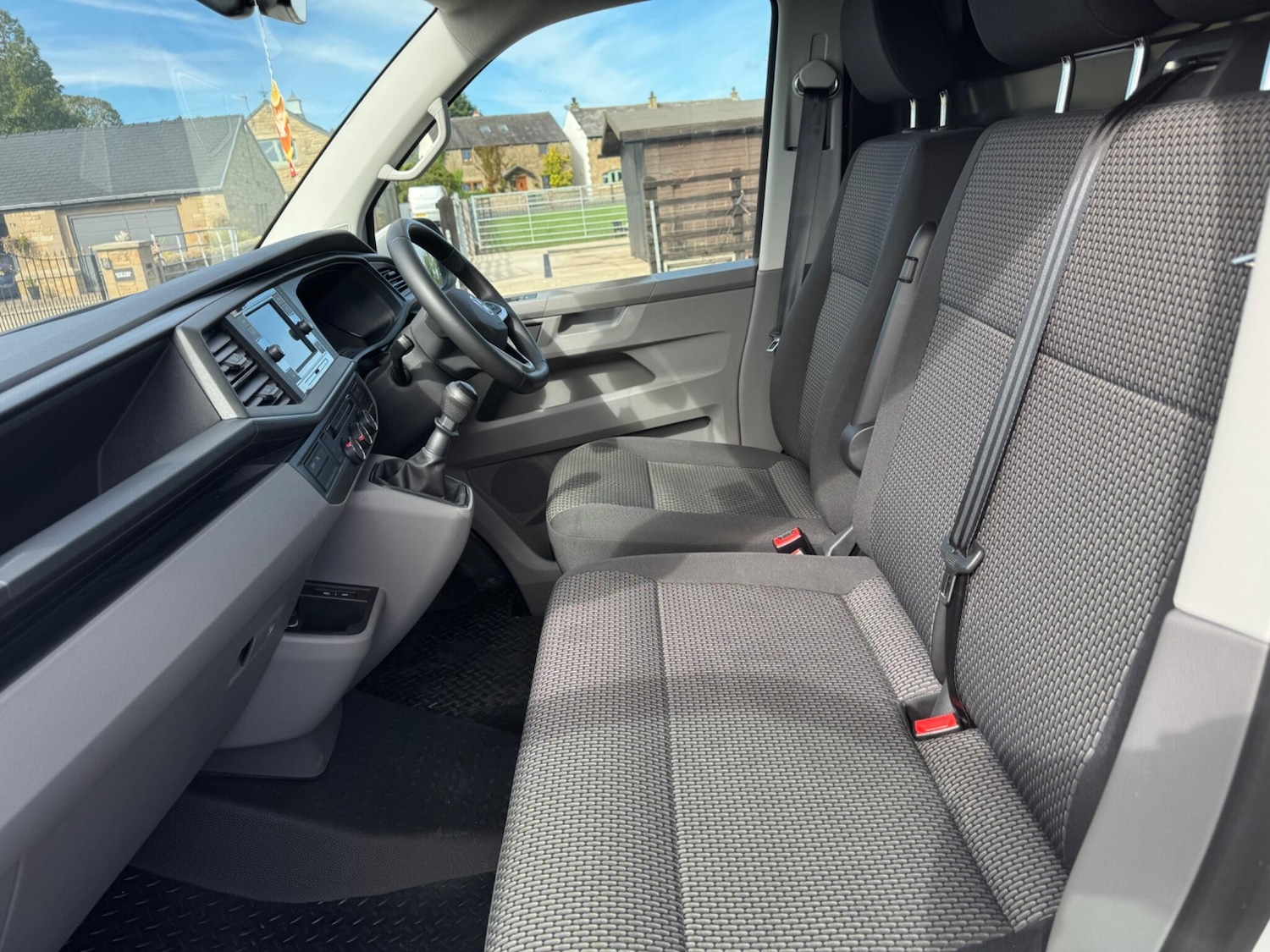 Used Volkswagen Transporter 2024 for sale - 77097534: Photo 15