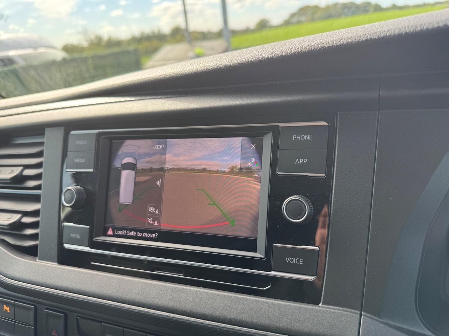 Used Volkswagen Transporter 2024 for sale - 77097534: Photo 20