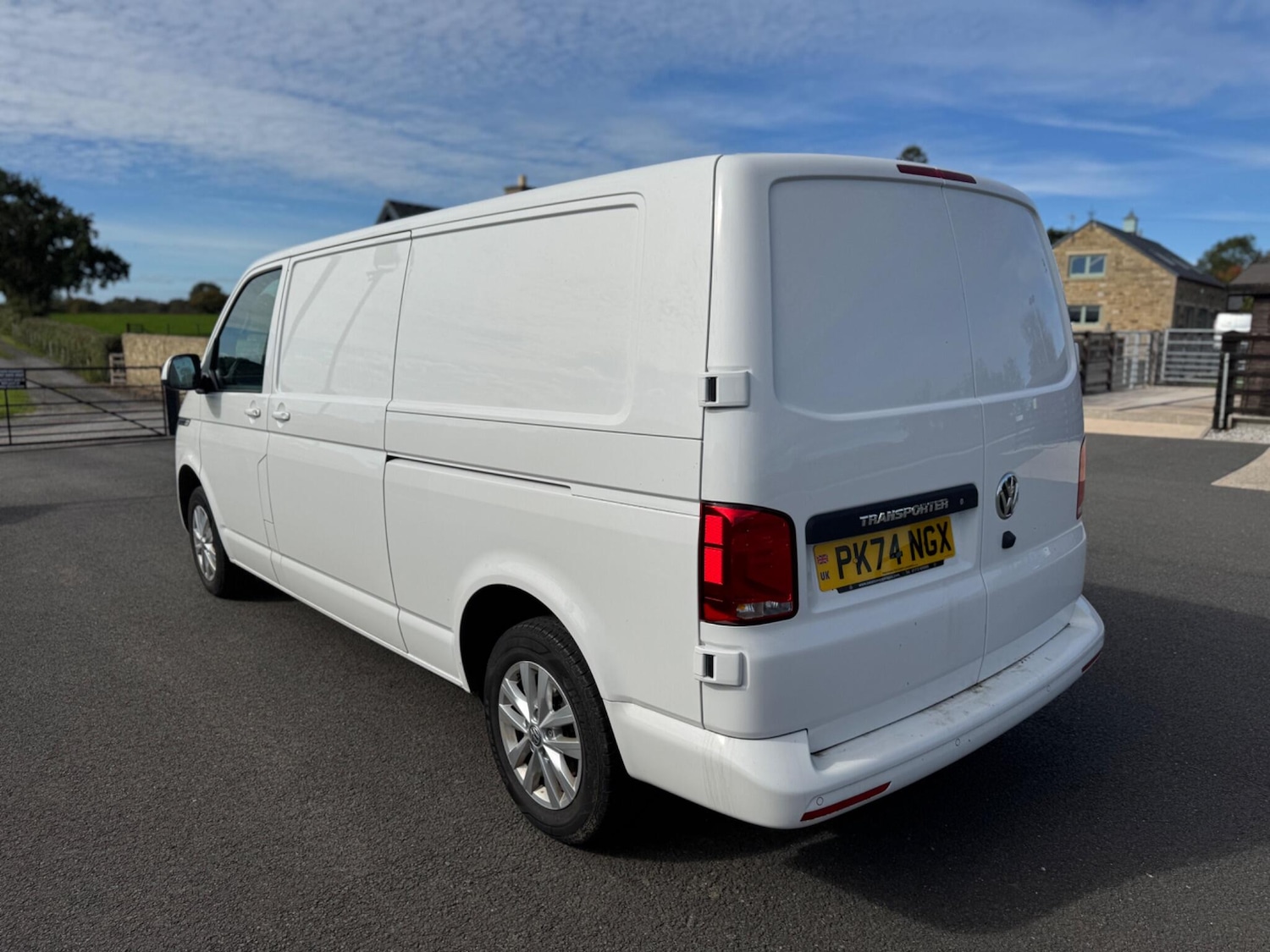 Used Volkswagen Transporter 2024 for sale - 77097534: Photo 9