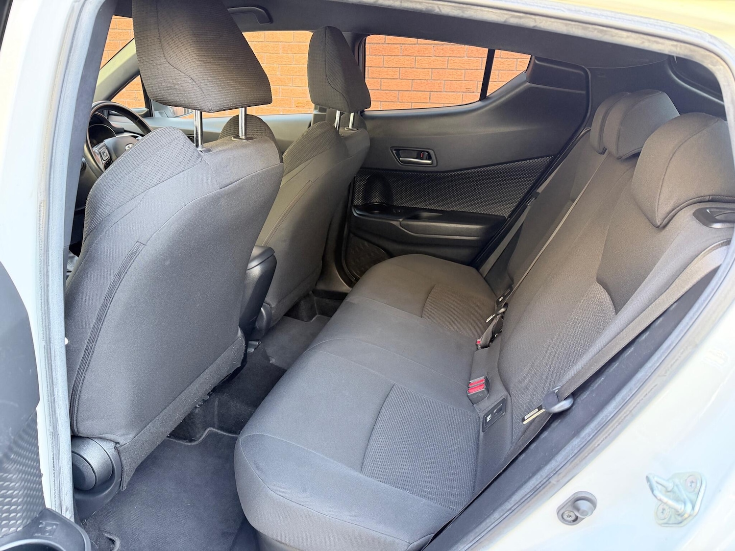 Used Toyota C-HR for sale - 76995250: Photo 16