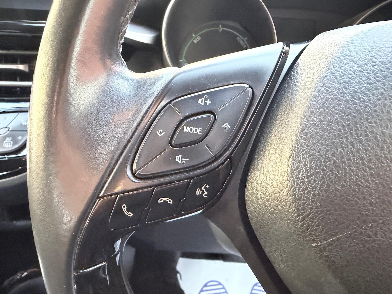 Used Toyota C-HR for sale - 76995250: Photo 26