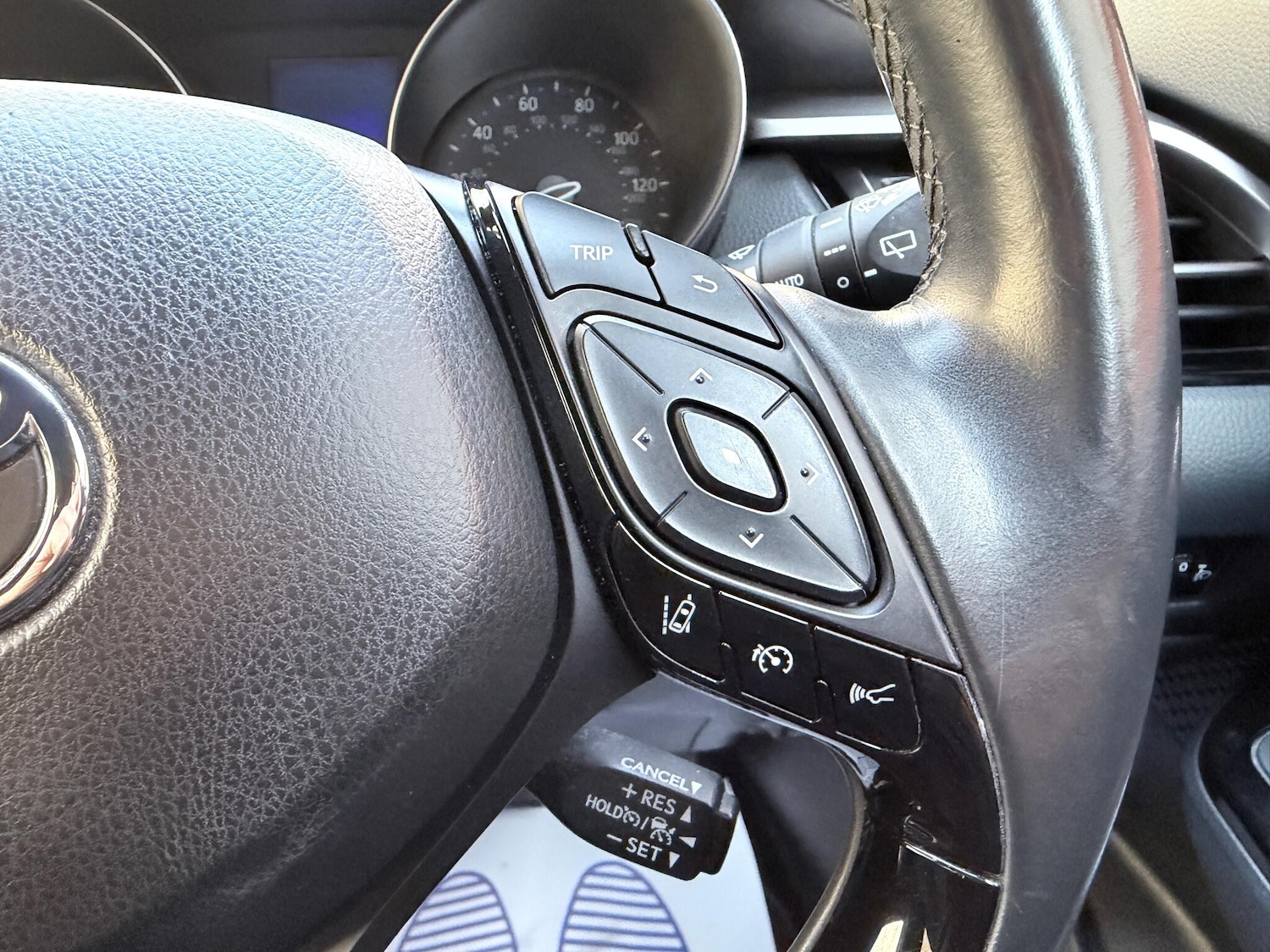 Used Toyota C-HR for sale - 76995250: Photo 27