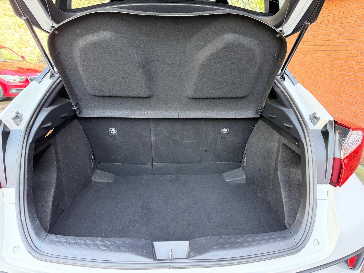 Used Toyota C-HR for sale - 76995250: Photo 38