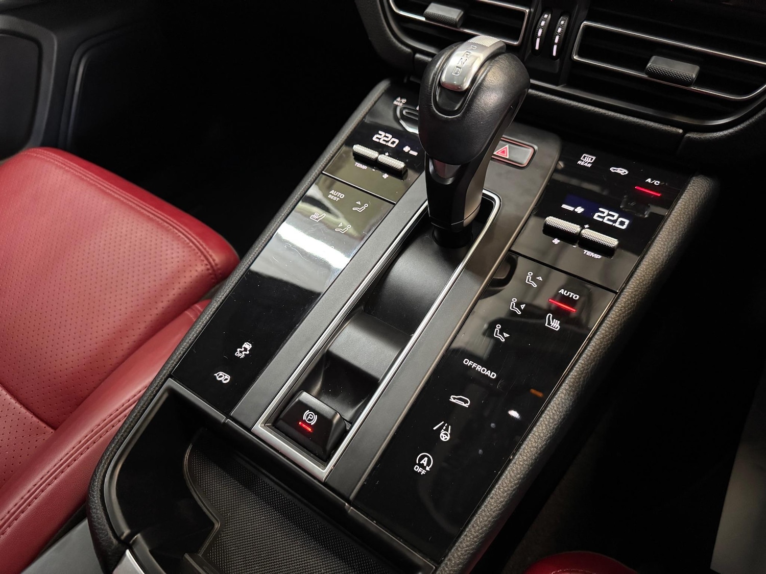 Used Porsche Macan 2022 for sale - 77230441: Photo 30