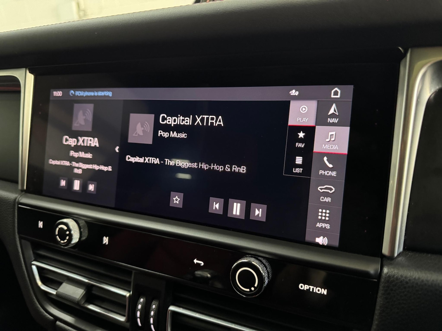 Used Porsche Macan 2022 for sale - 77230441: Photo 31