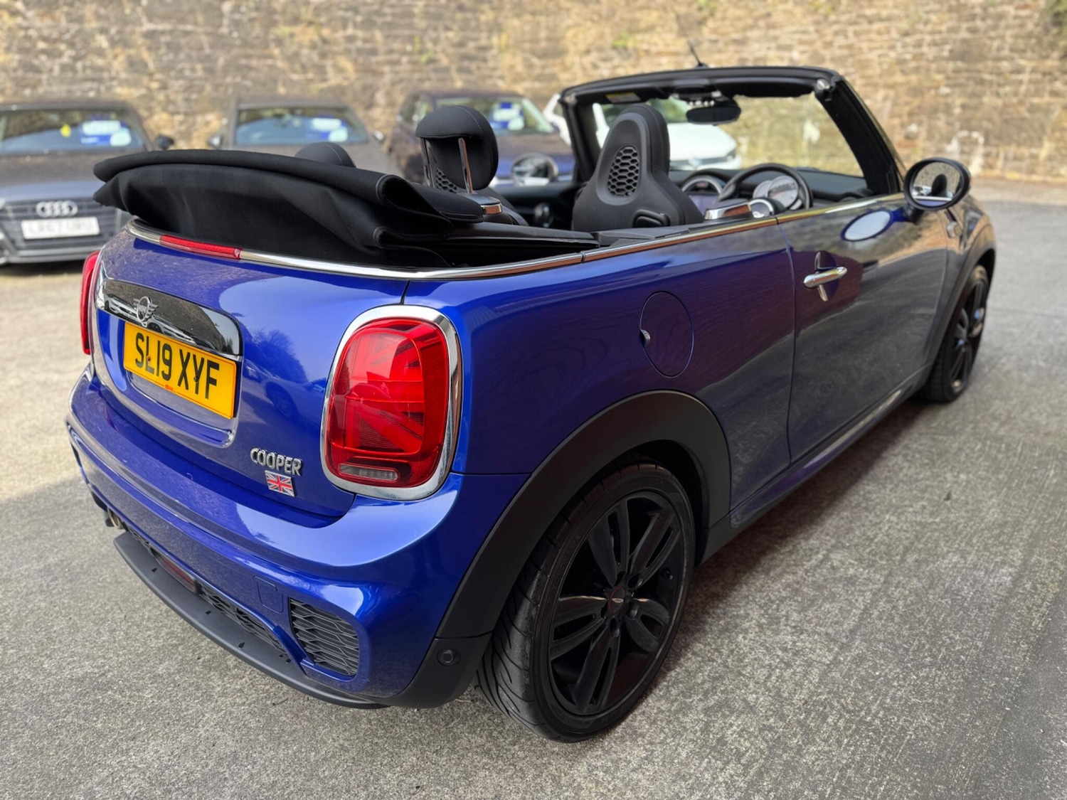 Used MINI Convertible 2019 for sale - 78116569: Photo 10