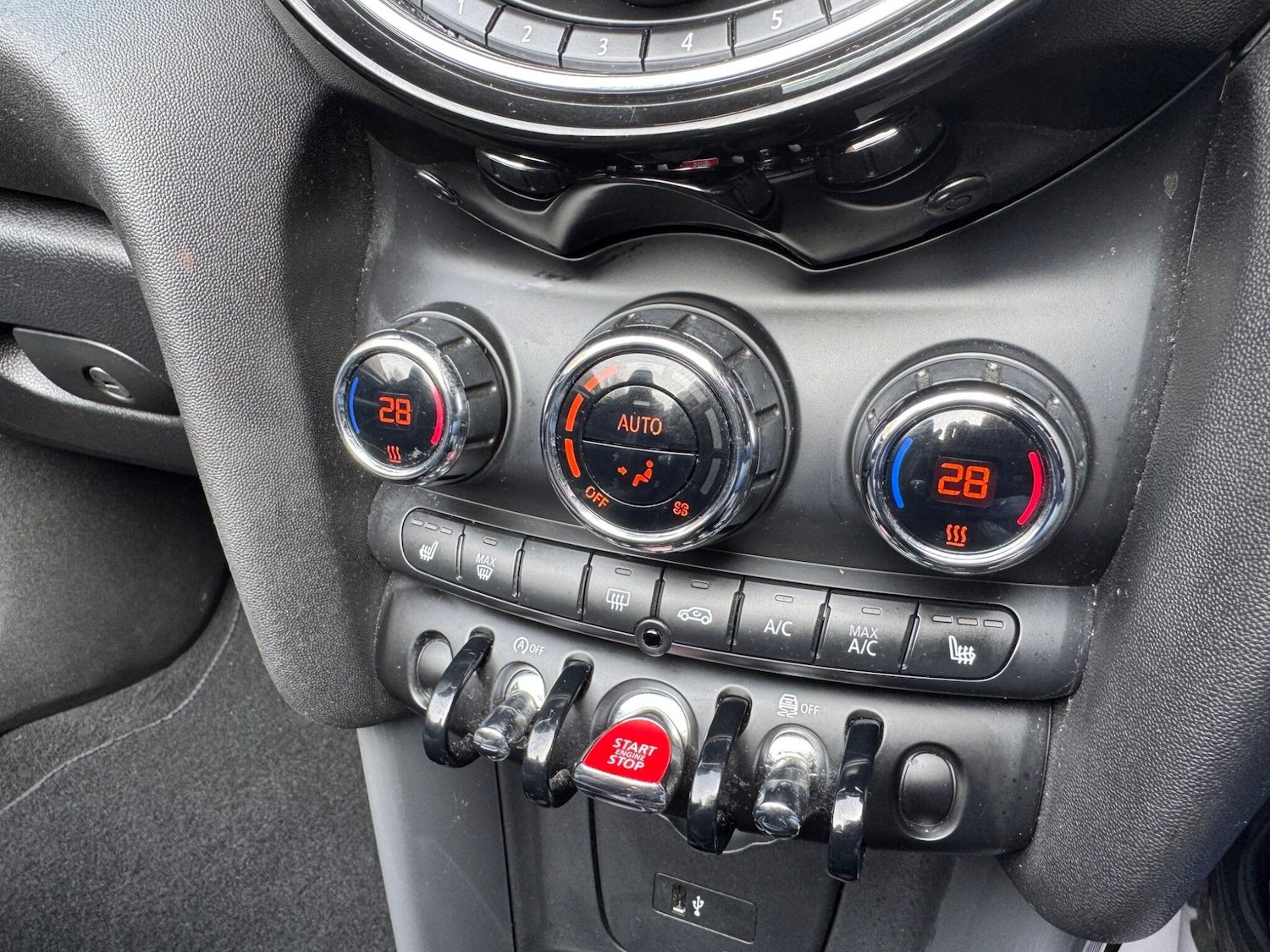 Used MINI Convertible 2019 for sale - 78116569: Photo 21