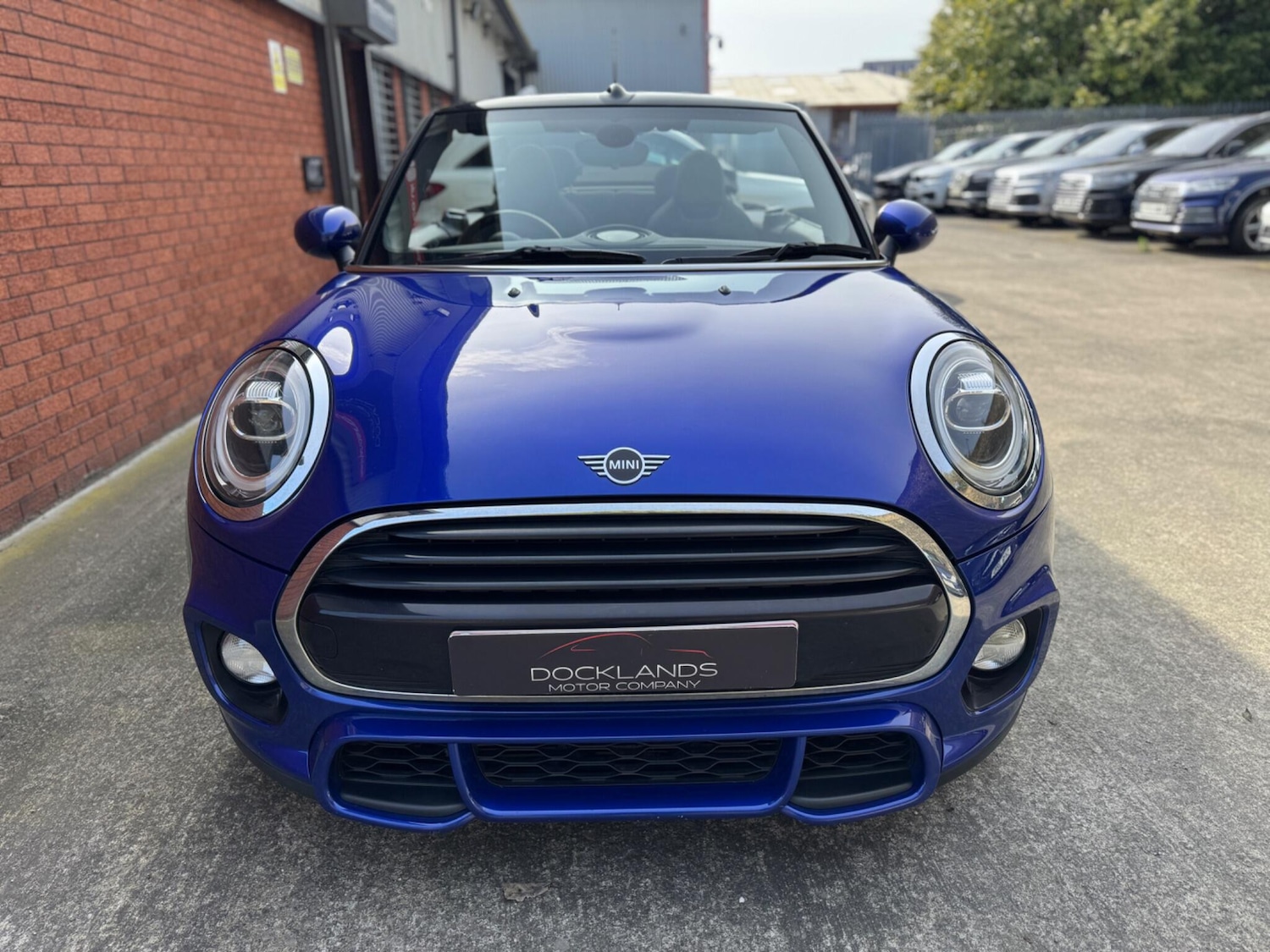 Used MINI Convertible 2019 for sale - 78116569: Photo 3