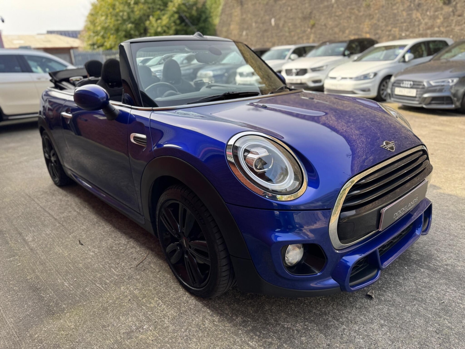 Used MINI Convertible 2019 for sale - 78116569: Photo 4